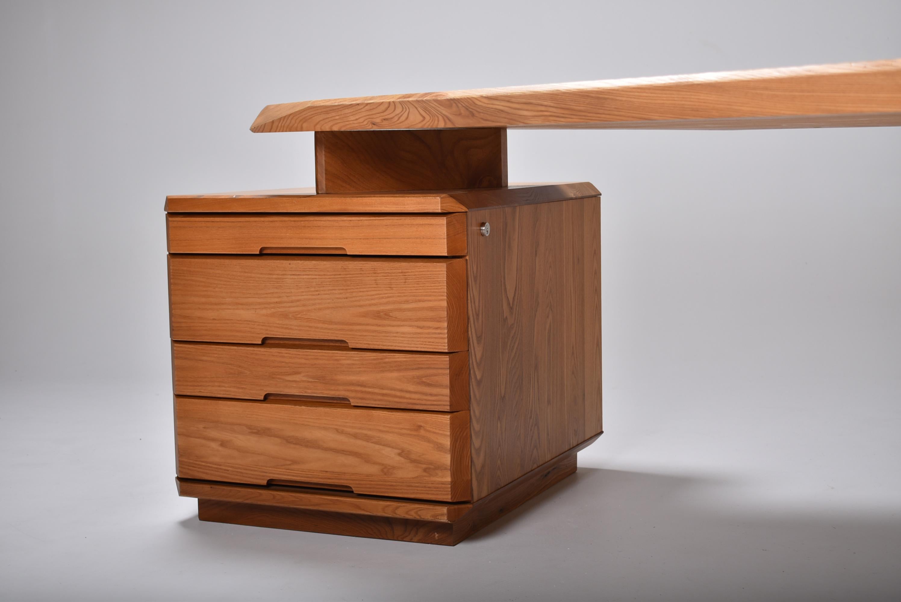 Mid-Century Modern Solid Elm Desk B 40 by Pierre Chapo, France, 1980 In Good Condition In Le Grand-Saconnex, CH
