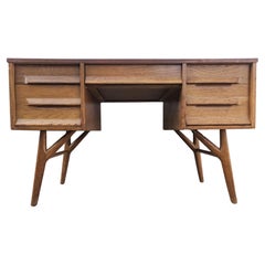 Mid Century Modern Solid Oak Desk with Laminate Top