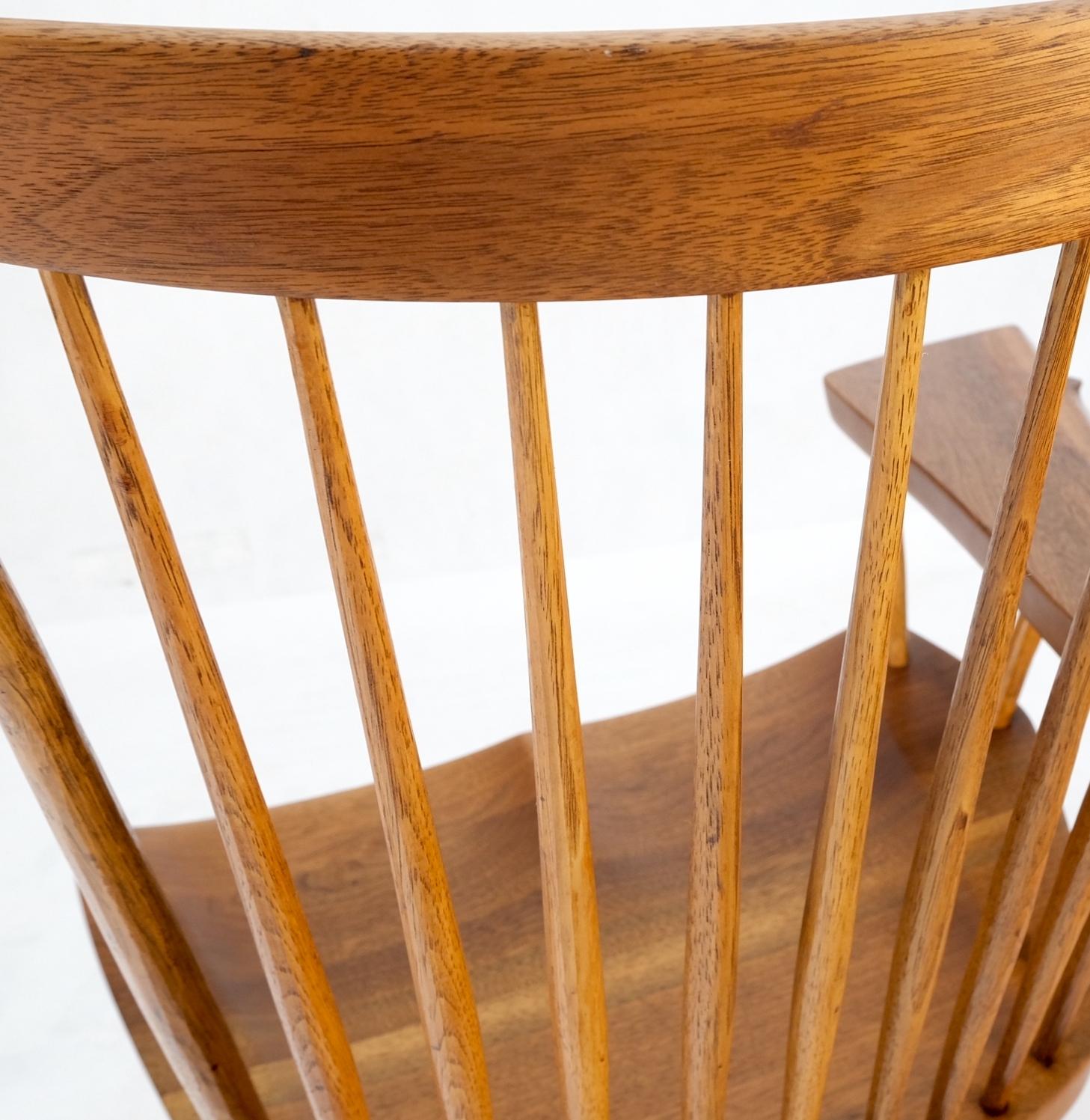 Moderner Sessel aus massivem, geöltem Nussbaumholz, George Nakashima, Mid-Century Modern im Angebot 2