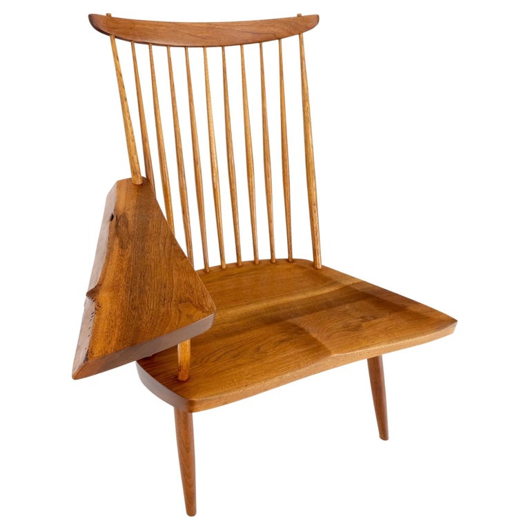 Mid-Century Modern Solid Oiled Walnut George Nakashima Slab-Arm Lounge Chair For Sale