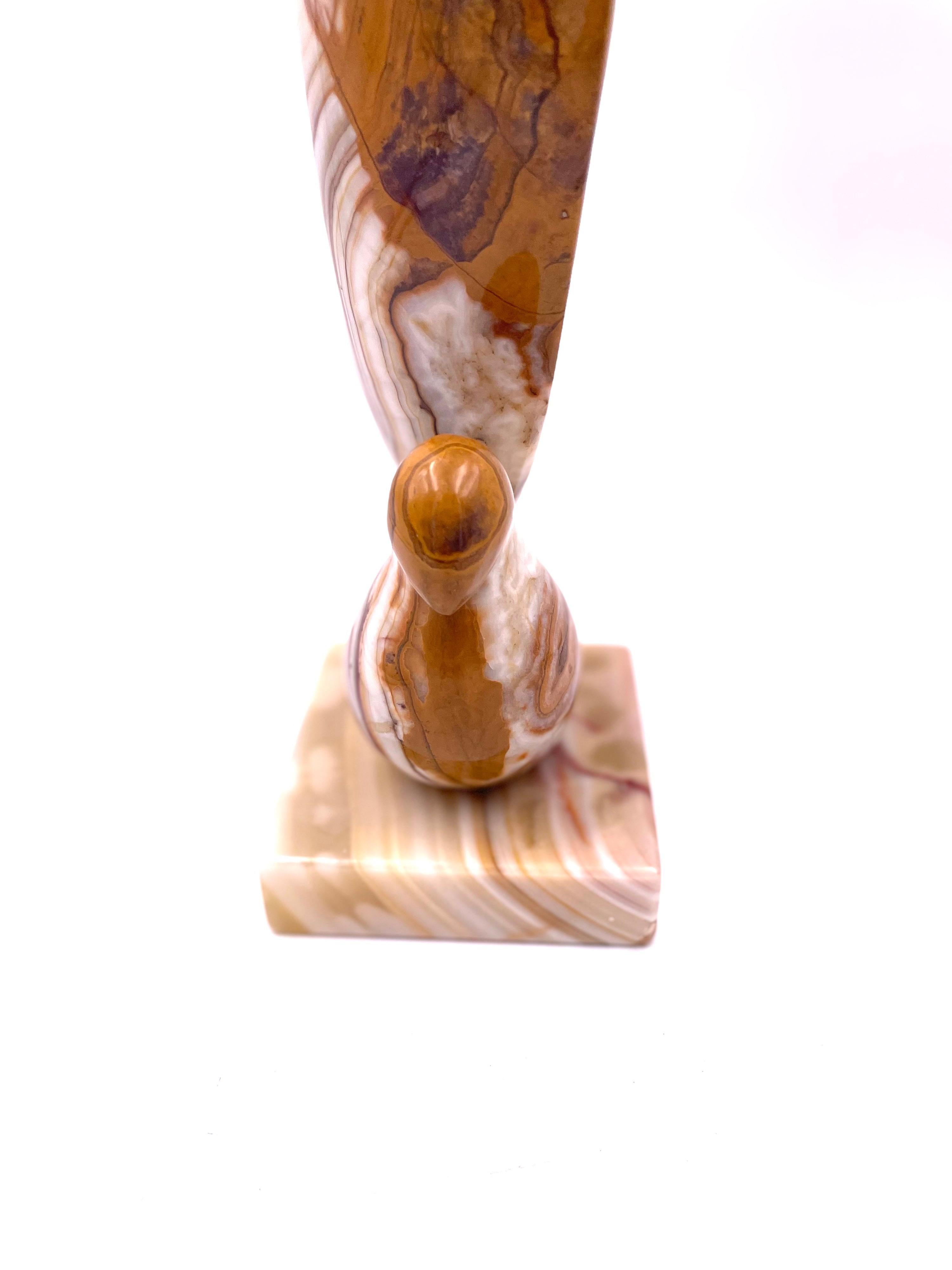 Mid-Century Modern Solid Onyx Abstract Bird Sculpture In Excellent Condition For Sale In San Diego, CA