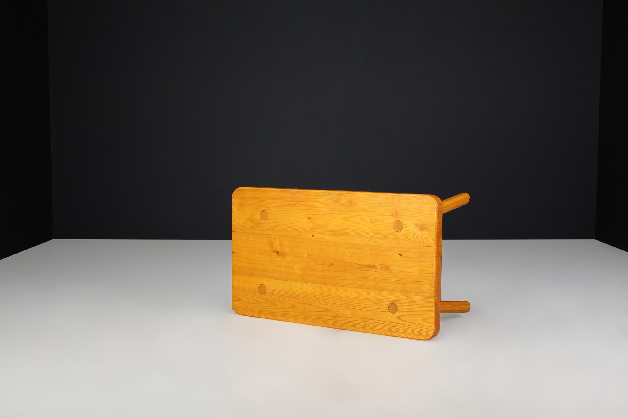 Mesa de centro de pino macizo moderna de mediados de siglo, Francia, años 60 mediados del siglo XX en venta