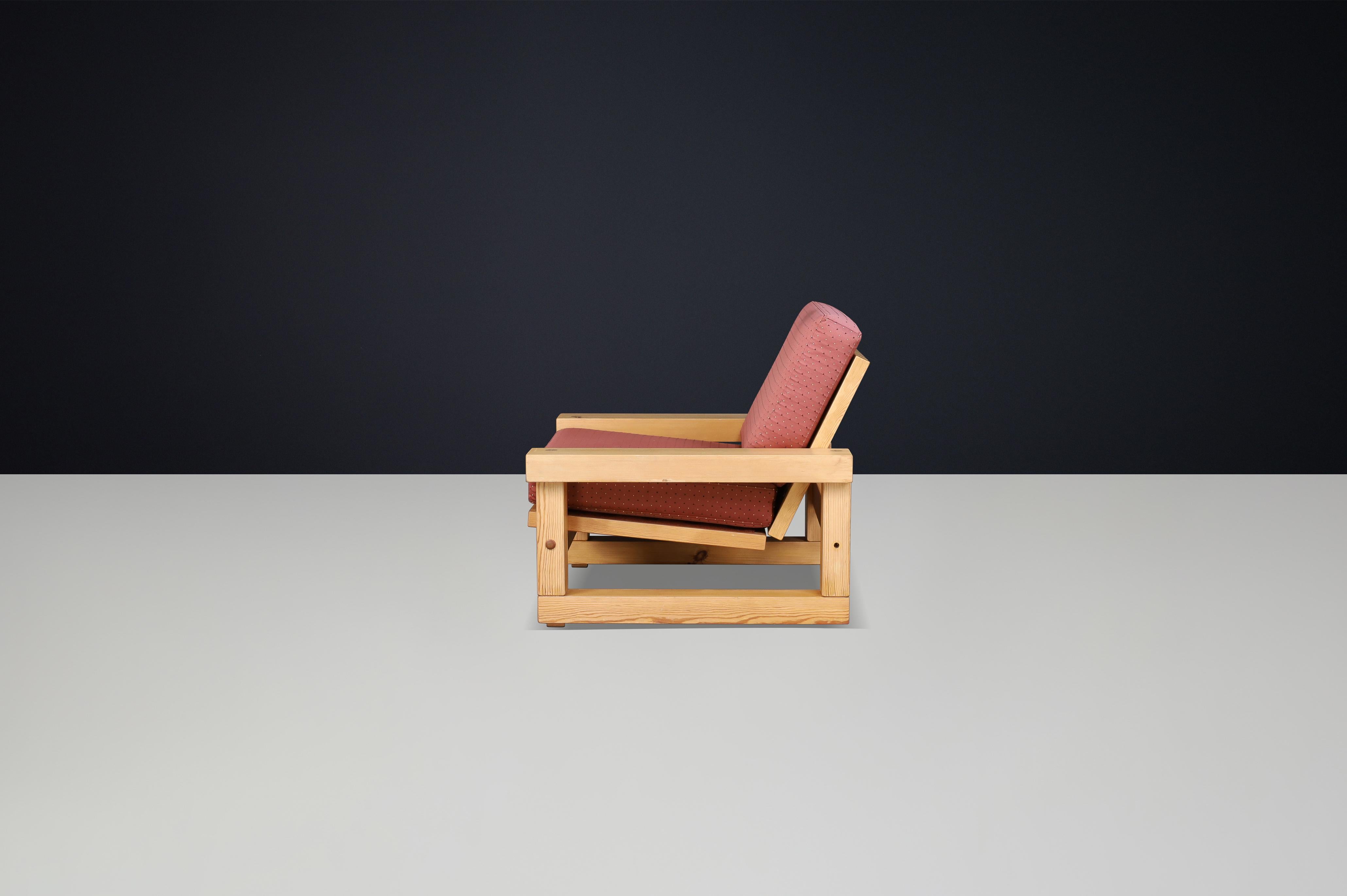 Moderner Loungesessel aus massivem Kiefernholz, Frankreich, Mitte der 1970er Jahre (Ende des 20. Jahrhunderts) im Angebot