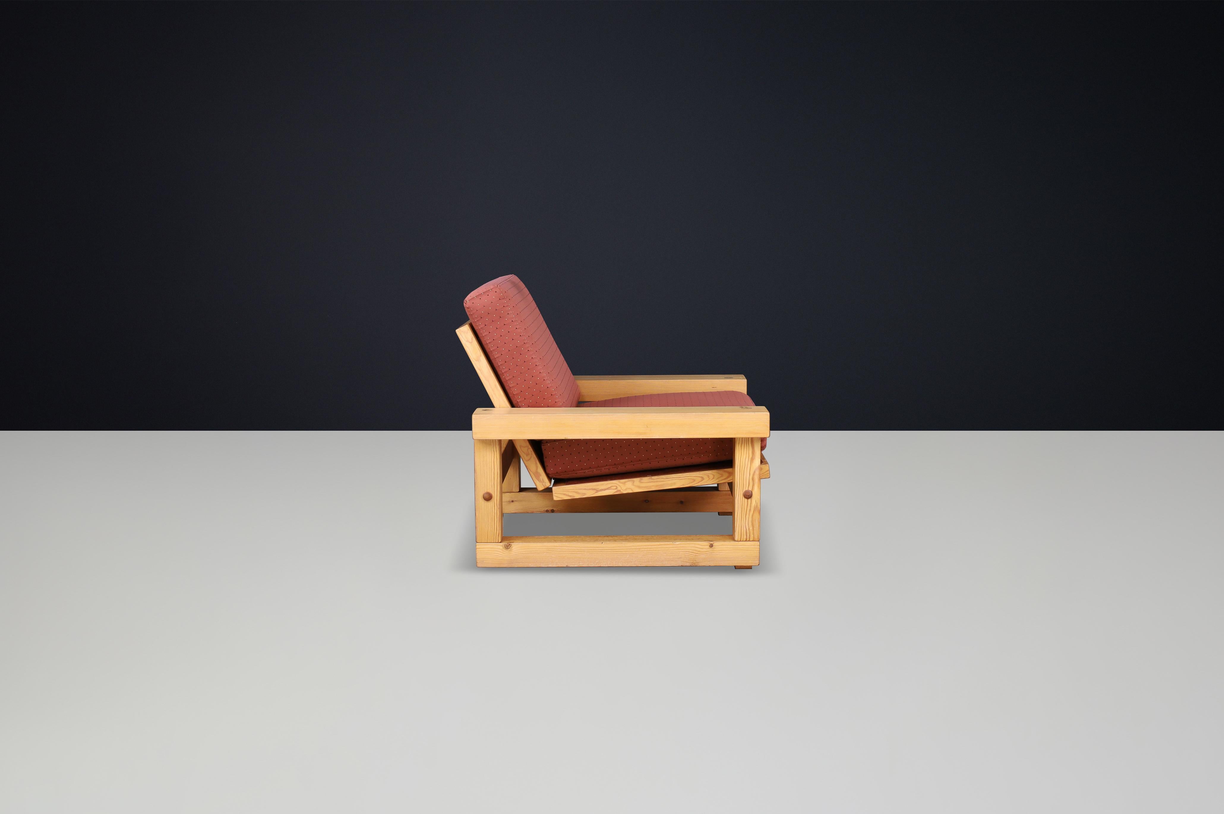 Moderner Loungesessel aus massivem Kiefernholz, Frankreich, Mitte der 1970er Jahre (Polster) im Angebot