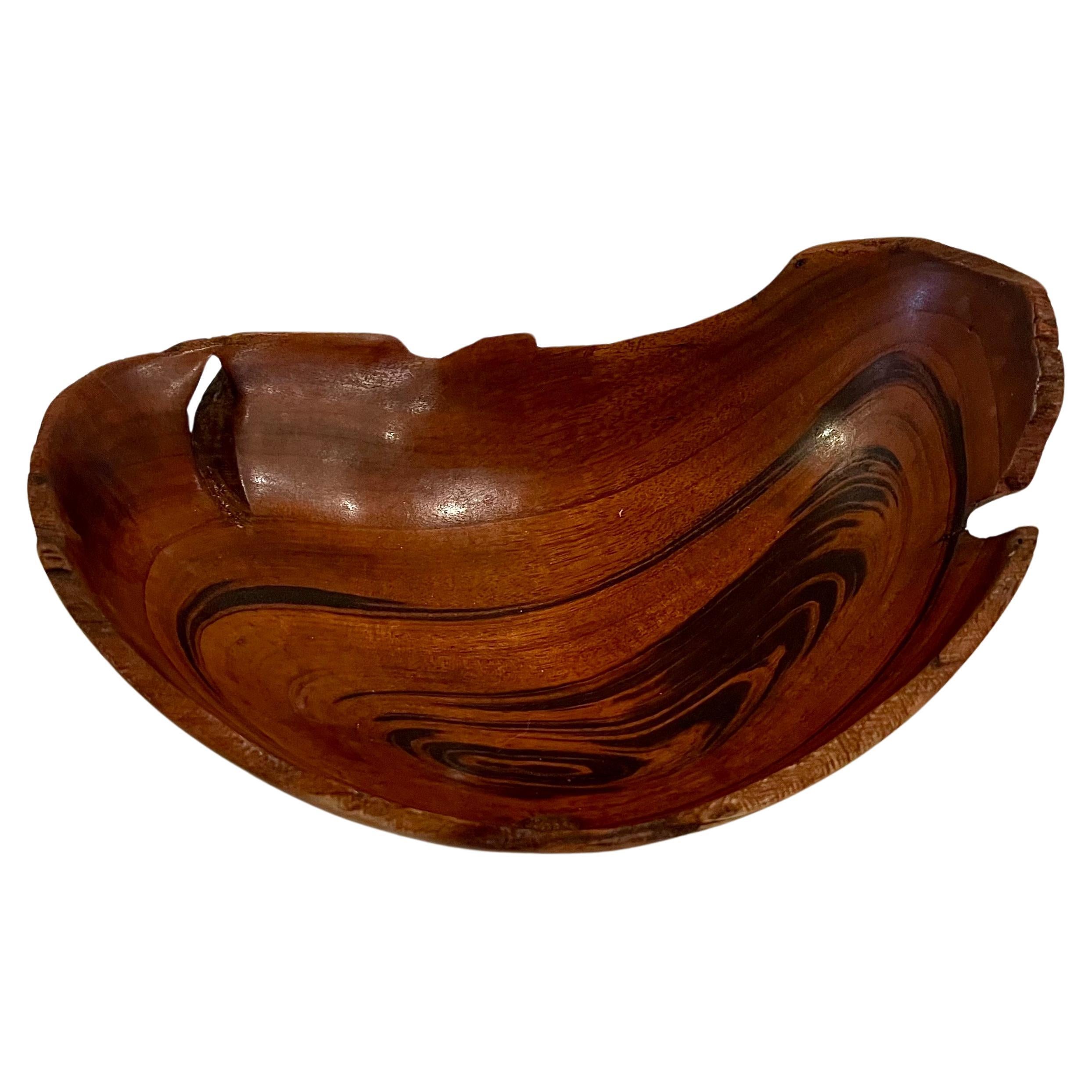 mid Century Modern Solid Rosewood Hand Carved Catch It All Freeform Bowl In Excellent Condition For Sale In San Diego, CA