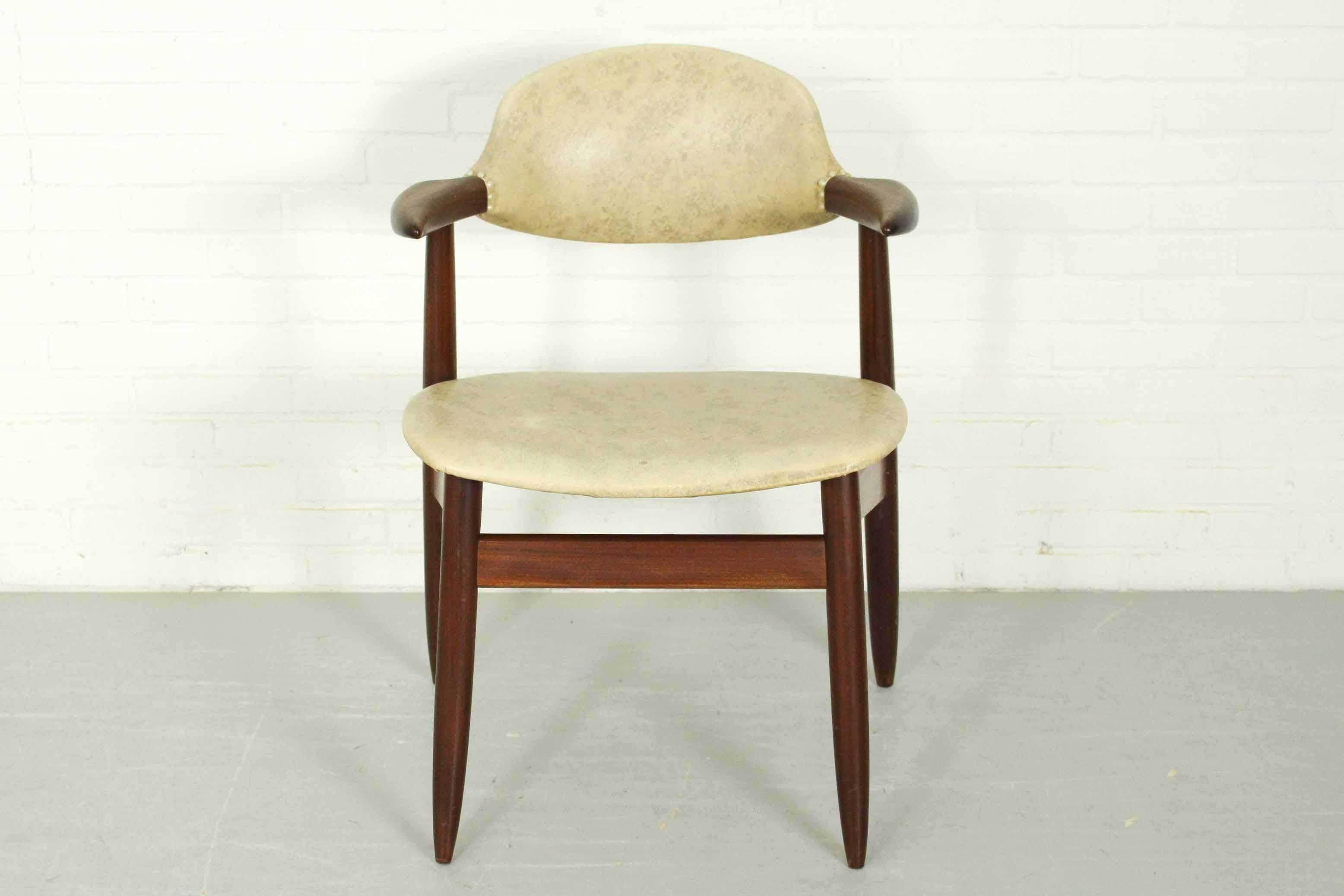 Mid-Century Modern Solid Teak Tijsseling Cowhorn Chair, 1960s In Good Condition For Sale In Appeltern, Gelderland