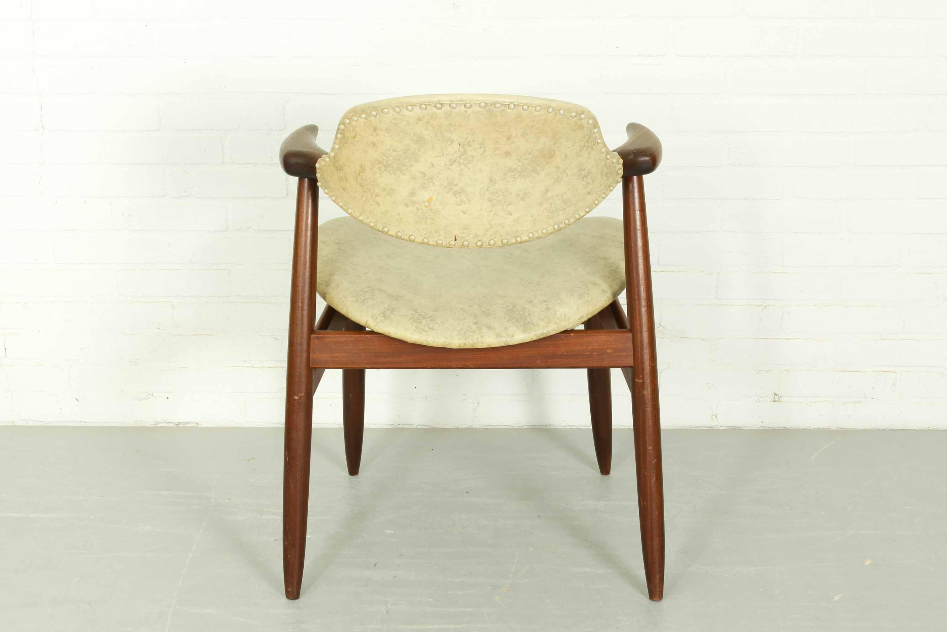 Mid-Century Modern Solid Teak Tijsseling Cowhorn Chair, 1960s For Sale 2
