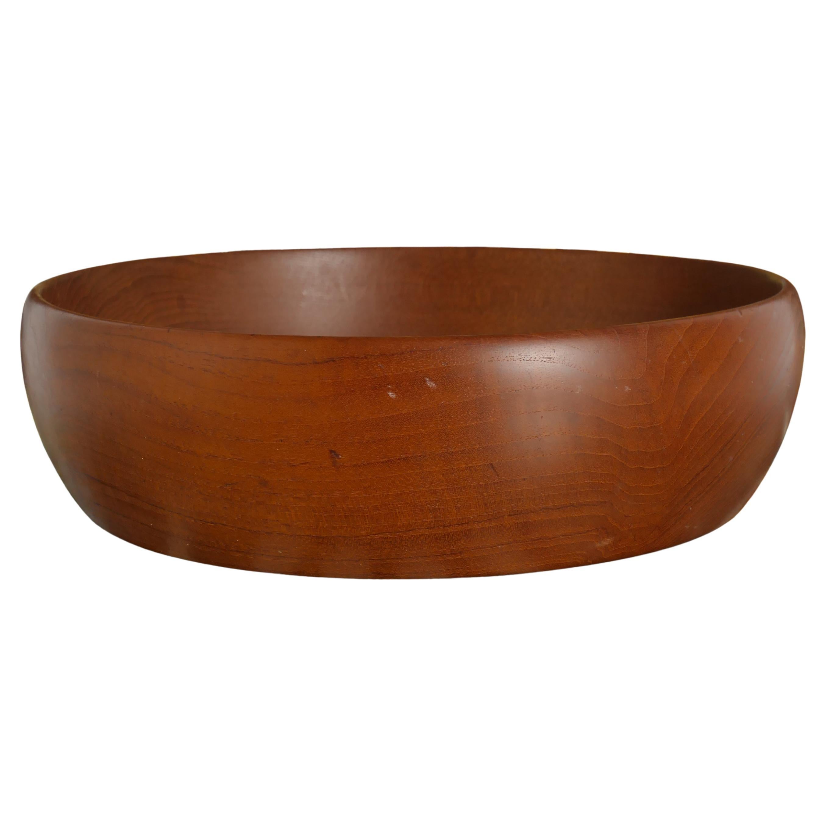 Mid-Century Modern Schale aus massivem Teakholz, Schweden 1960er im Angebot 1