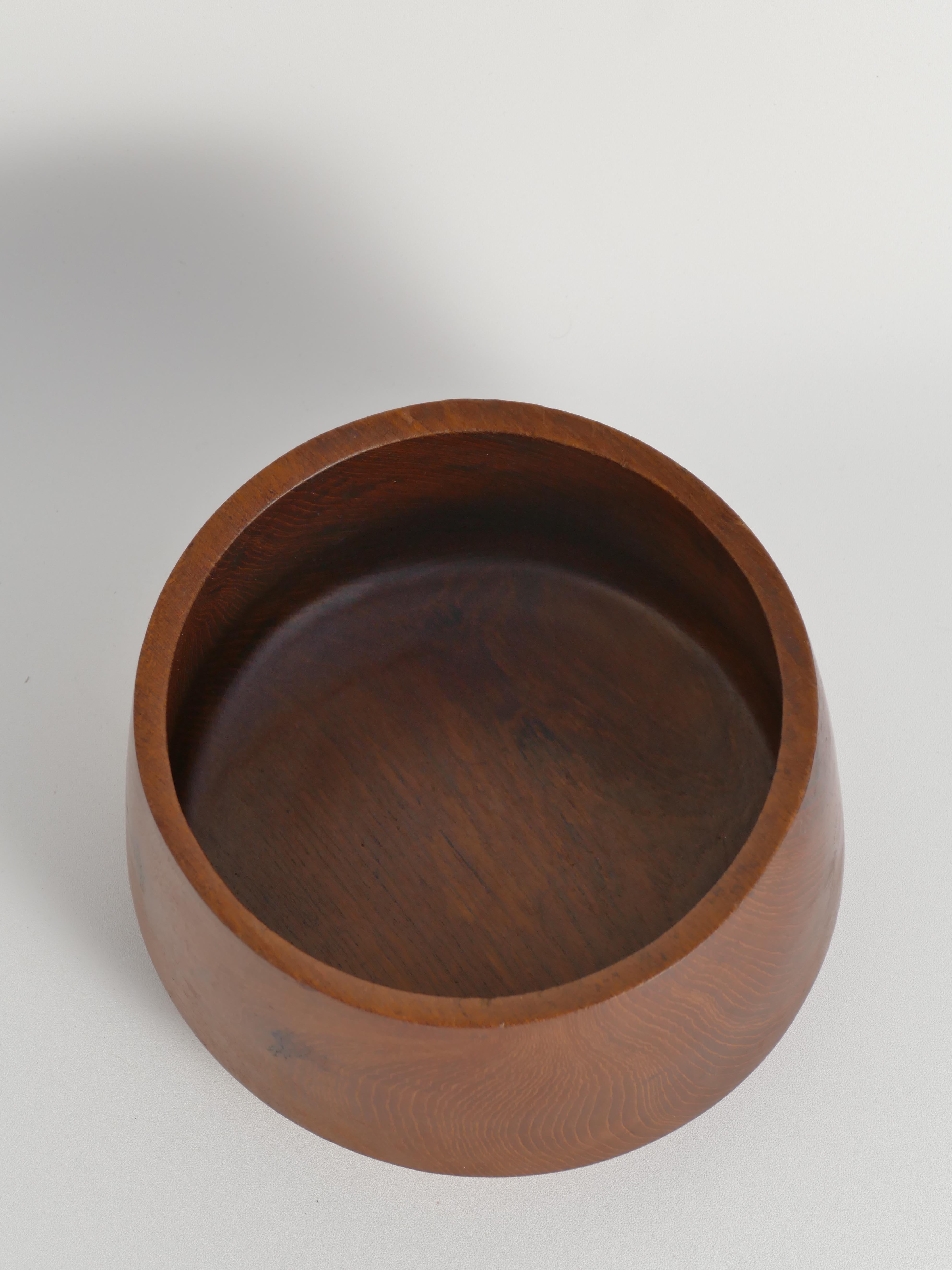 Mid-Century moderno Ciotola in legno massiccio di teak della modernità di metà secolo, Svezia in vendita