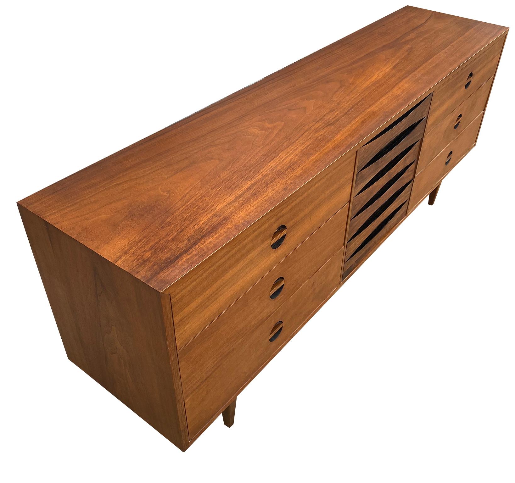 Mid-Century Modern Solid Walnut Long Credenza Dresser Style of Arne Vodder 5