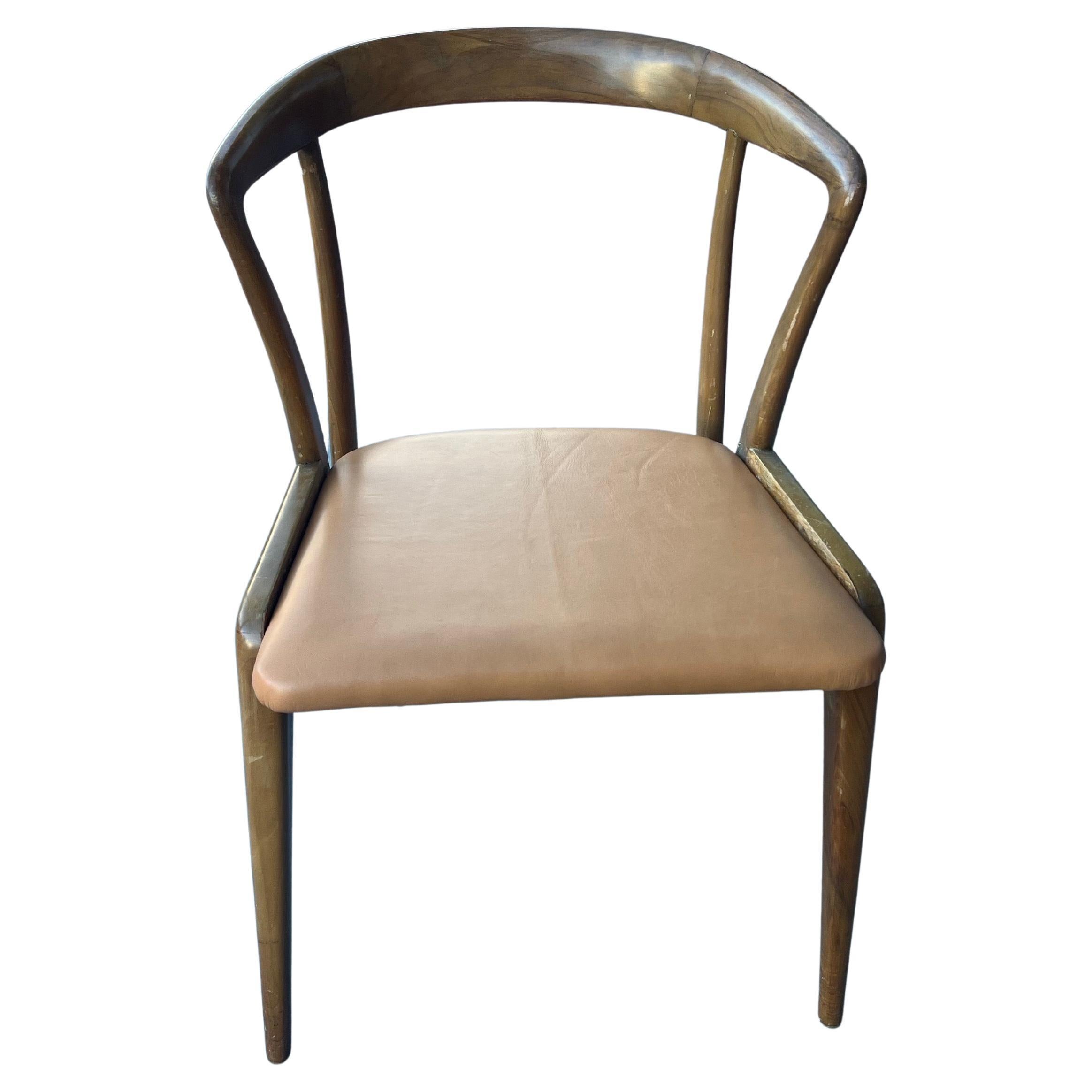 Mid-Century Modern Chaise rare en noyer massif du milieu du siècle dernier par Bertha Schaefer pour Singer & Sons en vente
