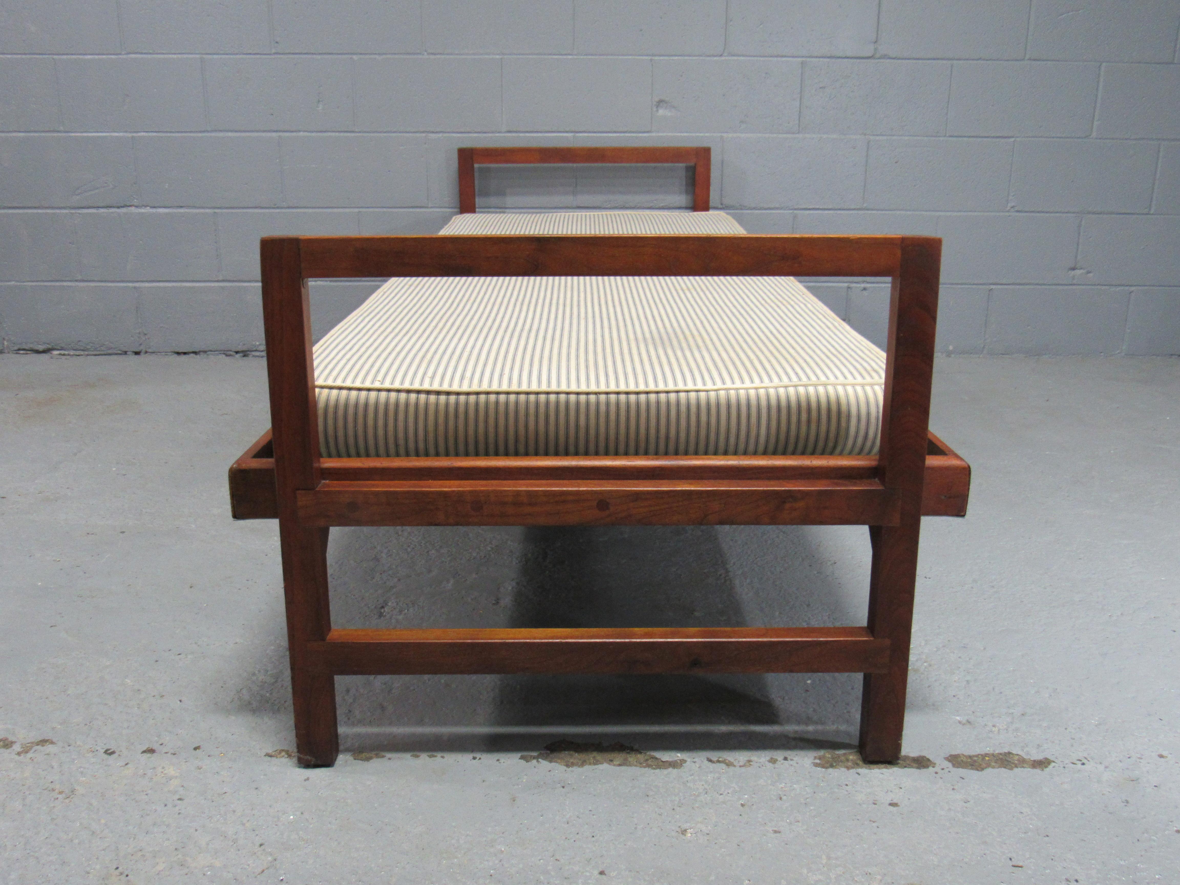 Mid-Century Modern Solid Walnut Trundle Pull-Out Daybed by Design Research 3