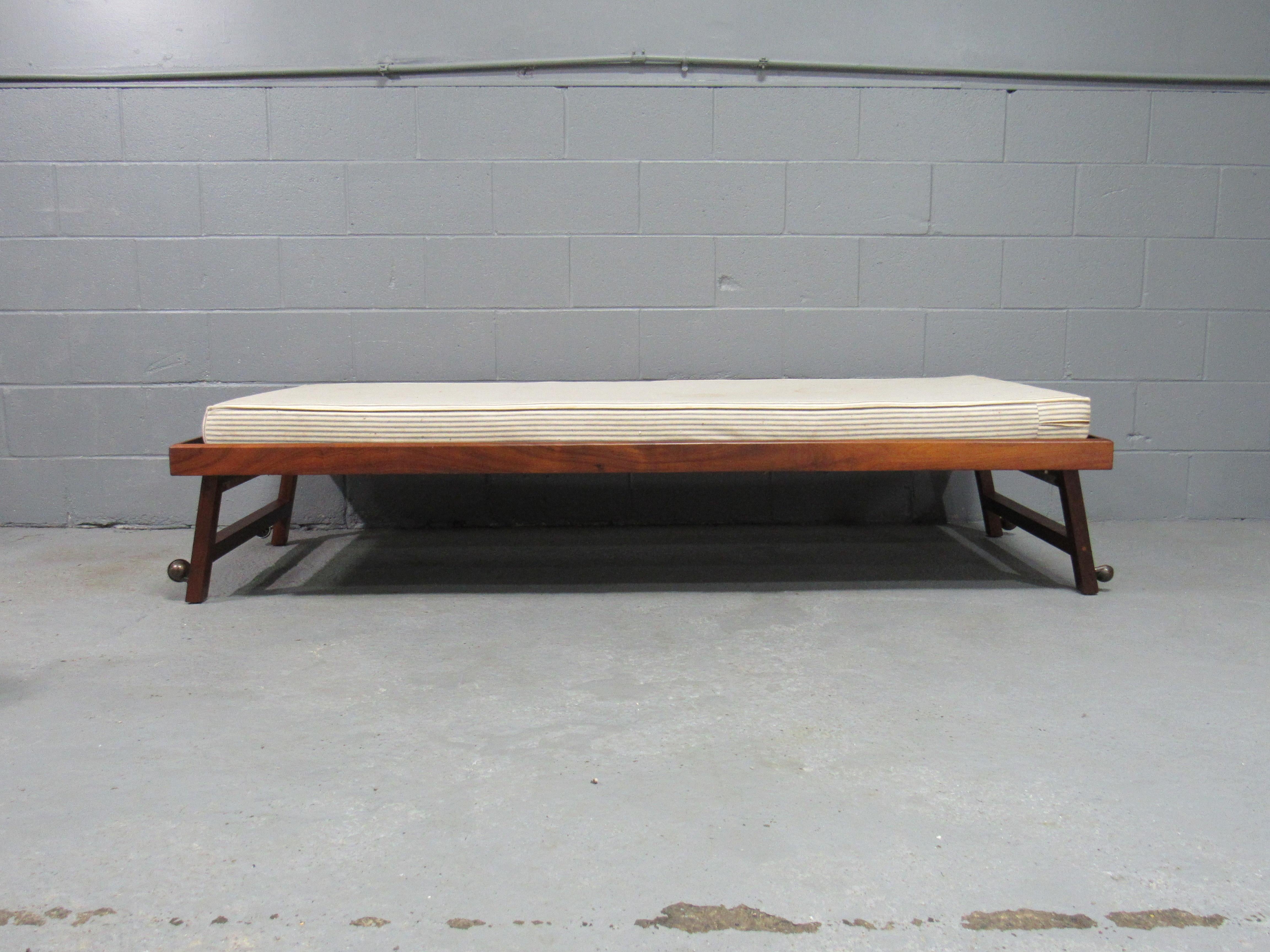 Mid-Century Modern Solid Walnut Trundle Pull-Out Daybed by Design Research 6