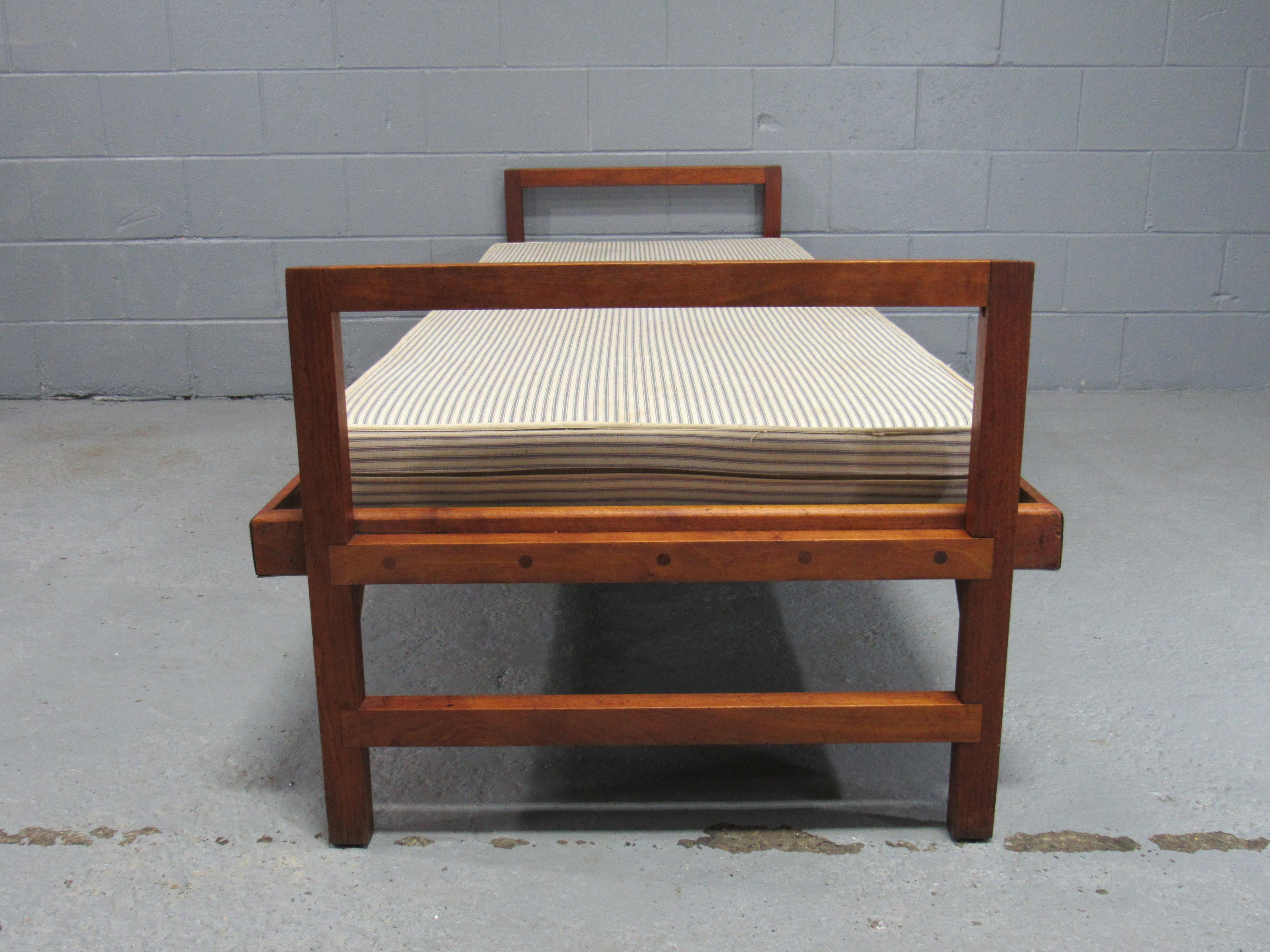 North American Mid-Century Modern Solid Walnut Trundle Pull-Out Daybed by Design Research