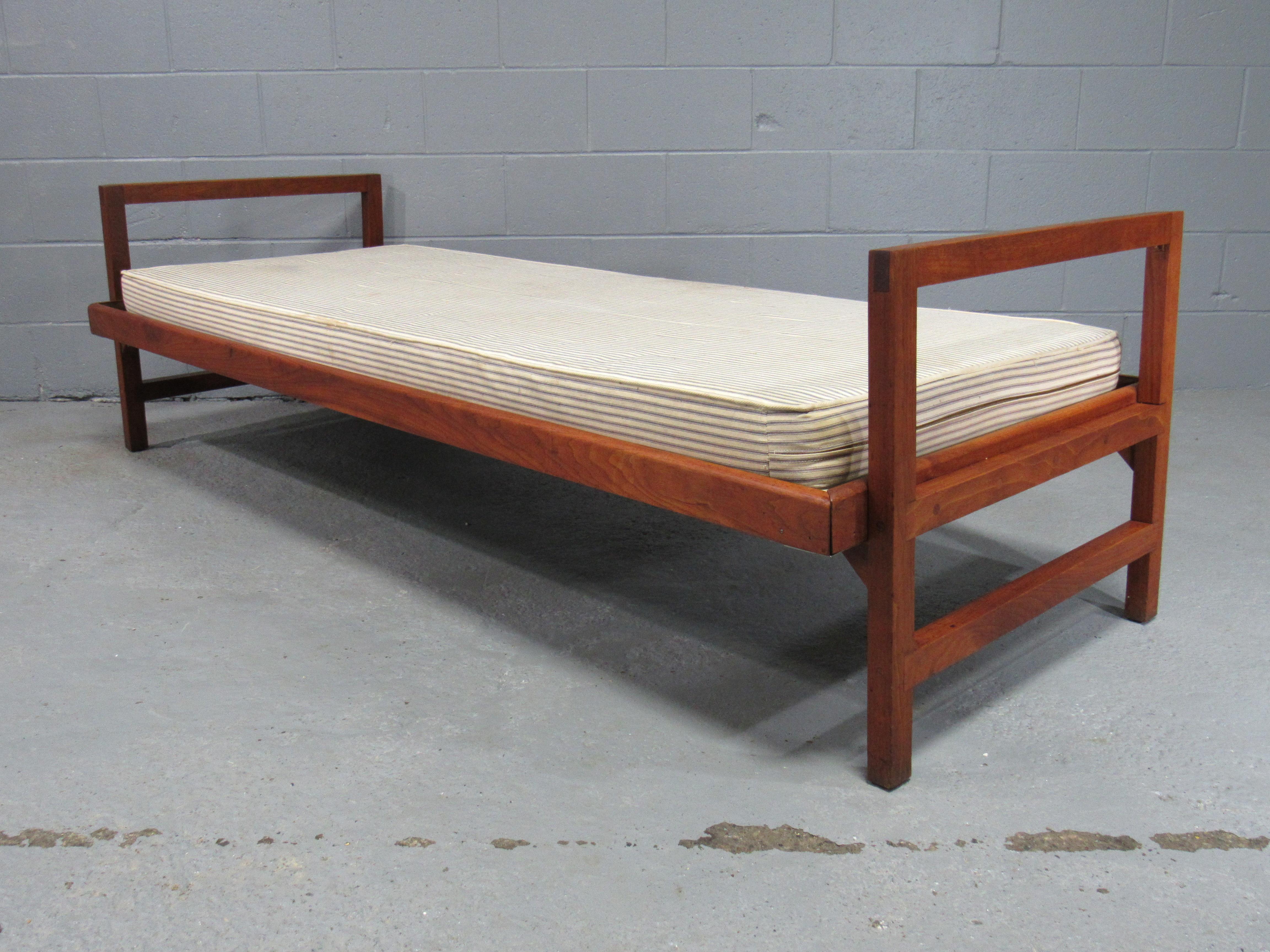 Mid-20th Century Mid-Century Modern Solid Walnut Trundle Pull-Out Daybed by Design Research