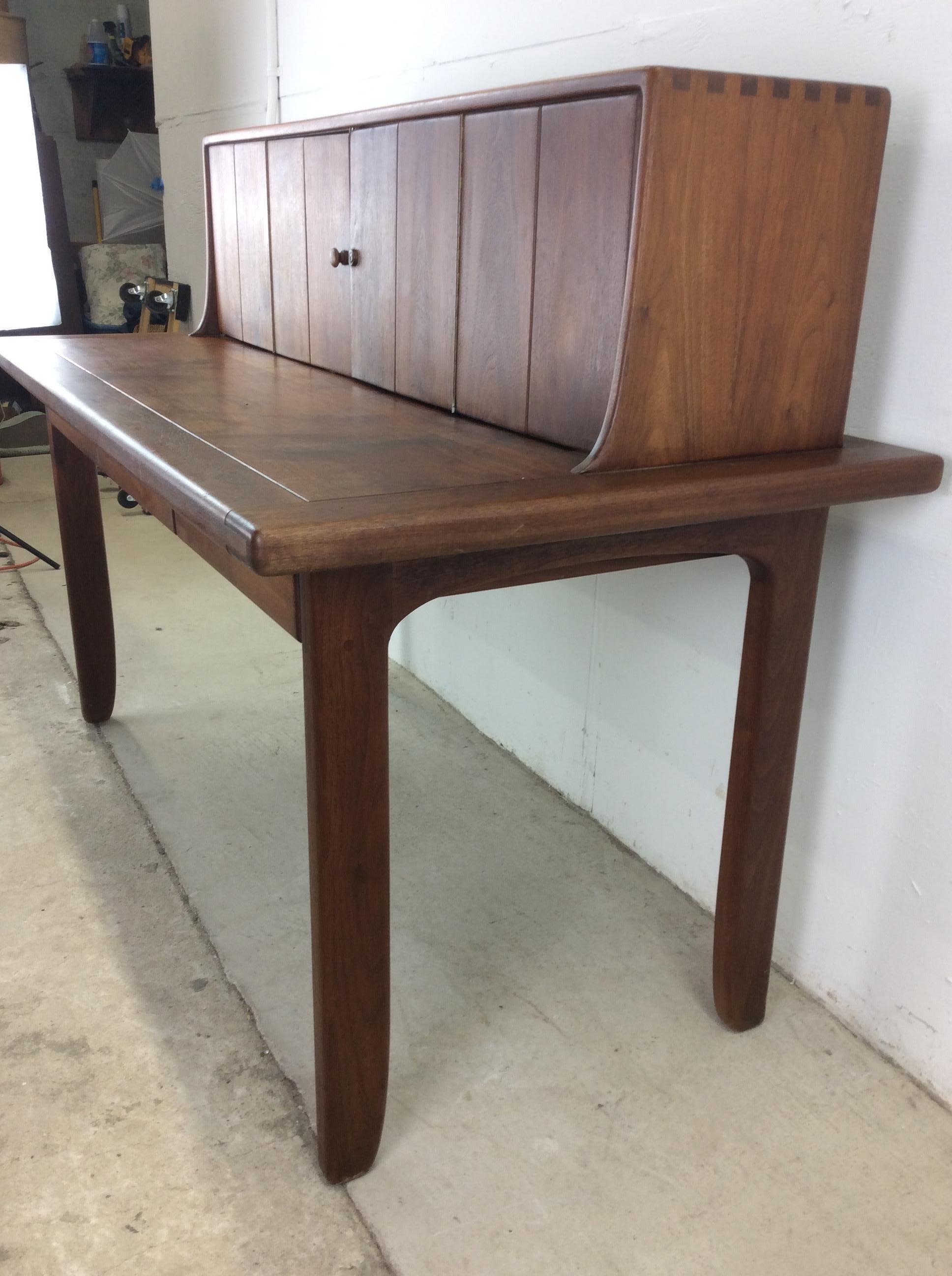 Mid Century Modern Massivholz-Schreibtisch mit Stauraum 12