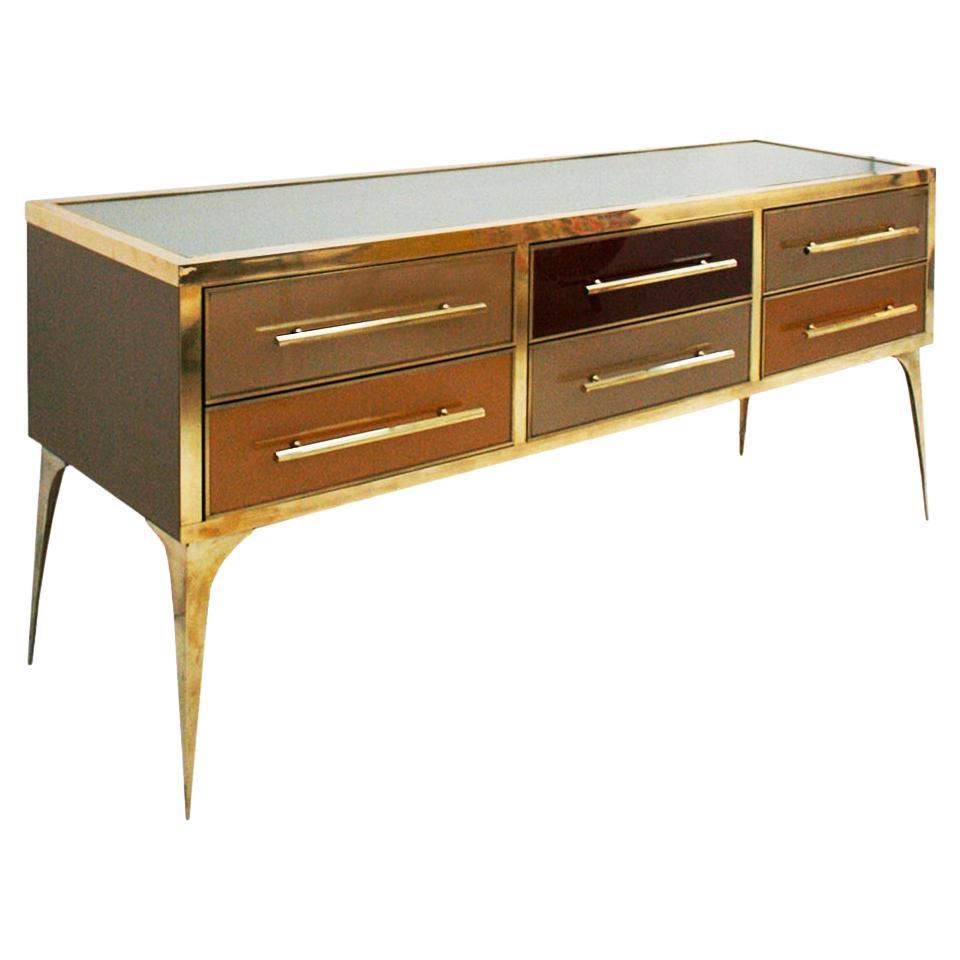Credenza italiana di metà secolo in legno massiccio e vetro colorato