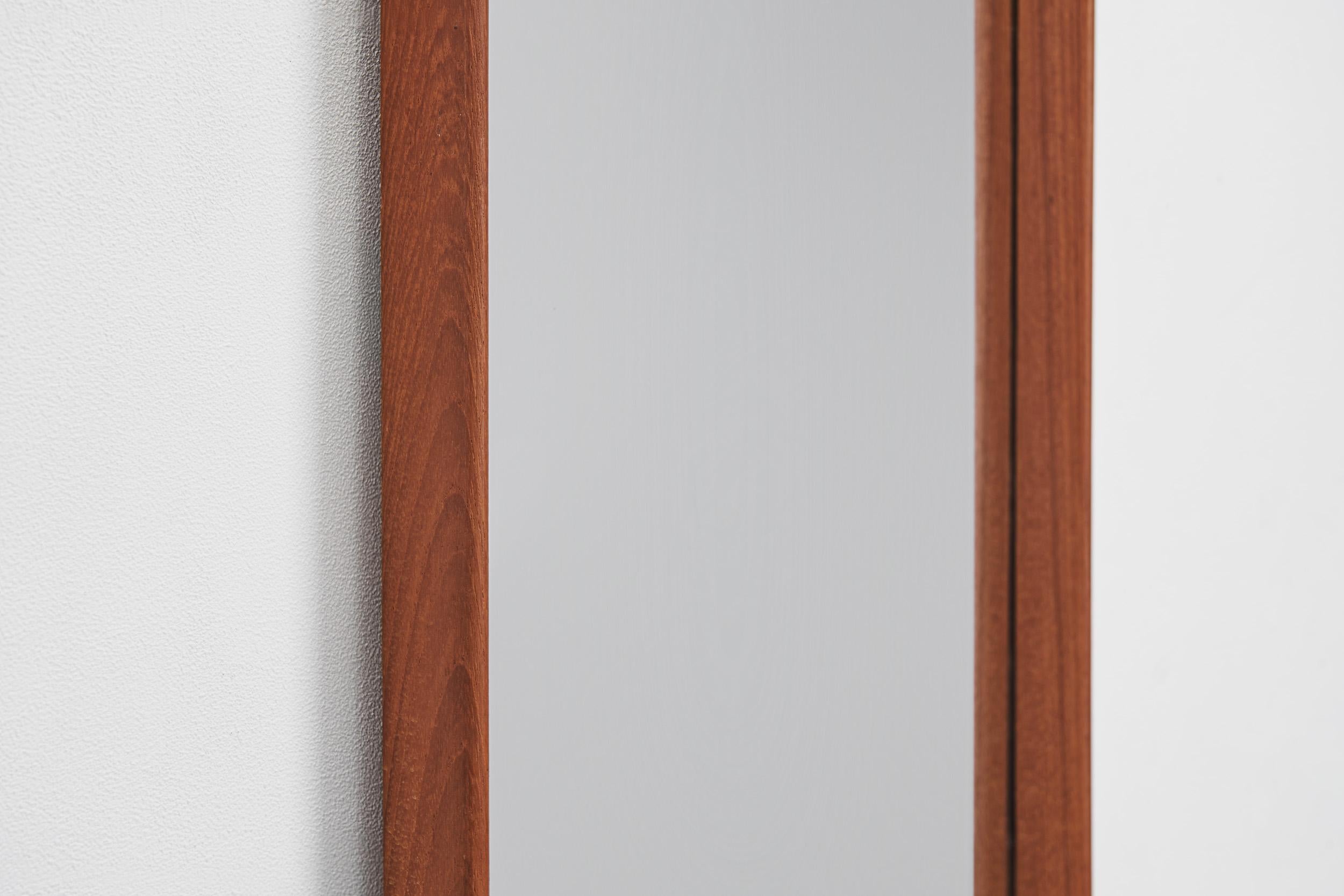 Verre Miroir en bois massif moderne du milieu du siècle dernier par Eriksmålaglas, Suède ca 1950s en vente