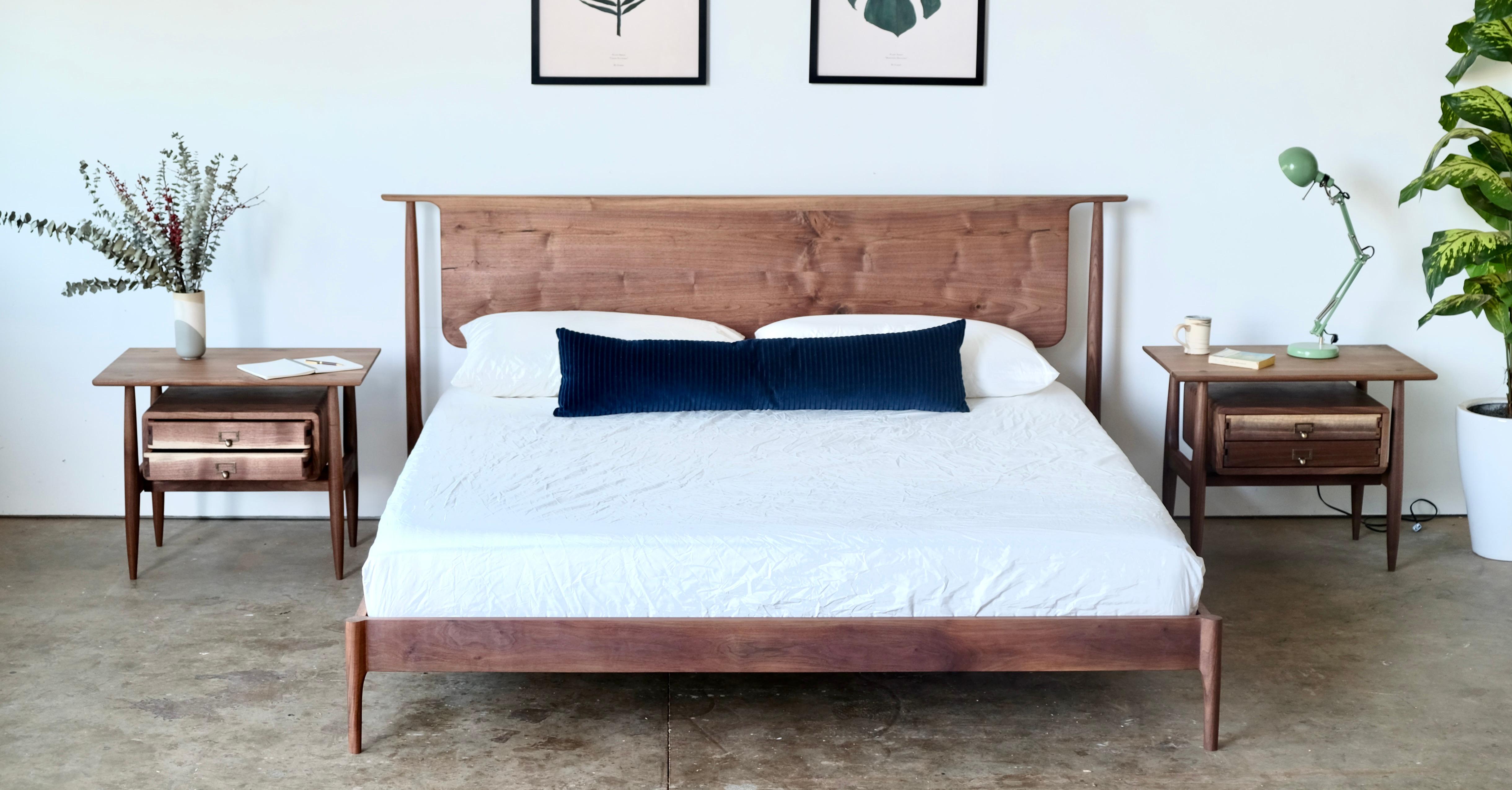 Mid century Modern Solid Wood Platform Bed For Sale 4