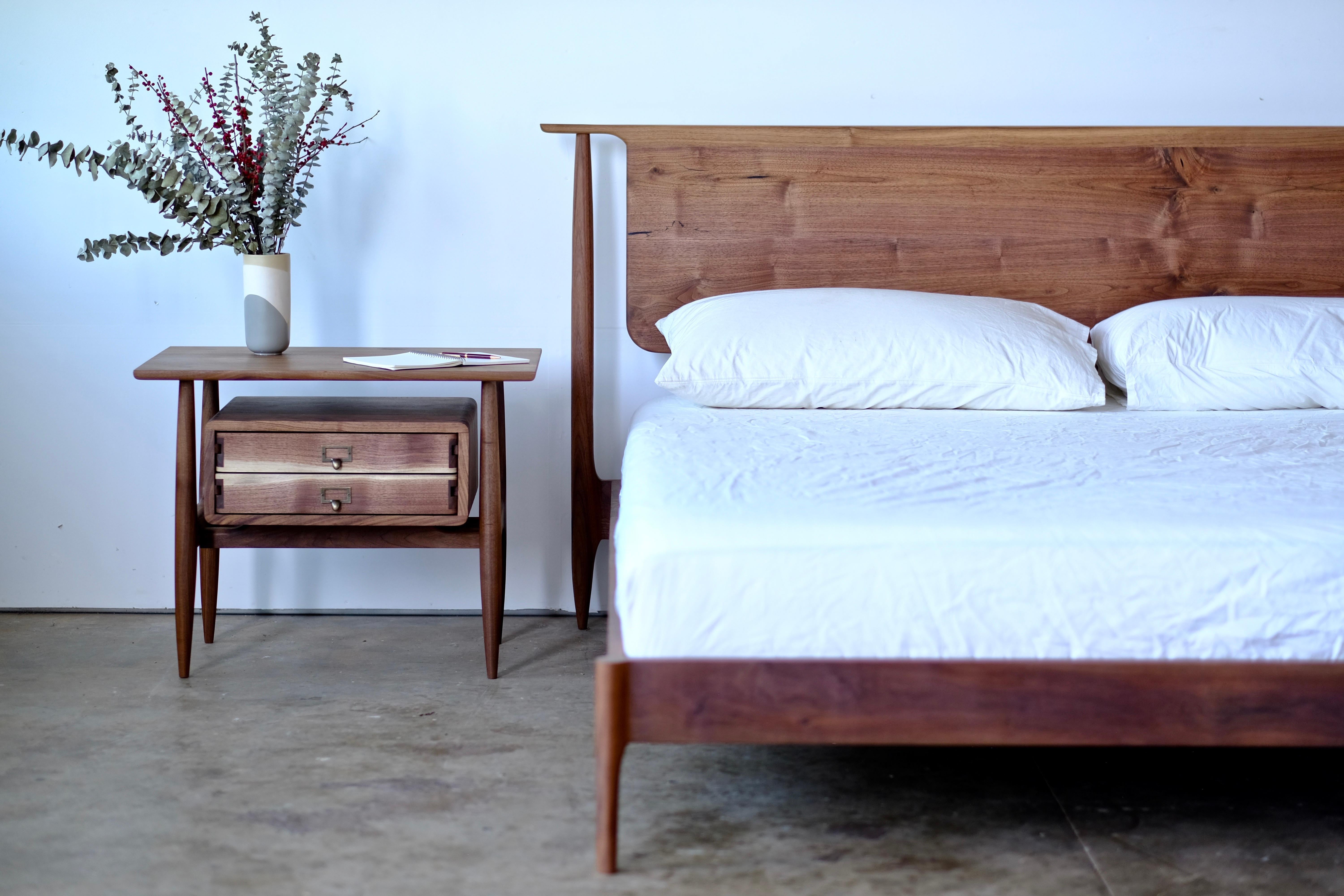 American Mid century Modern Solid Wood Platform Bed For Sale