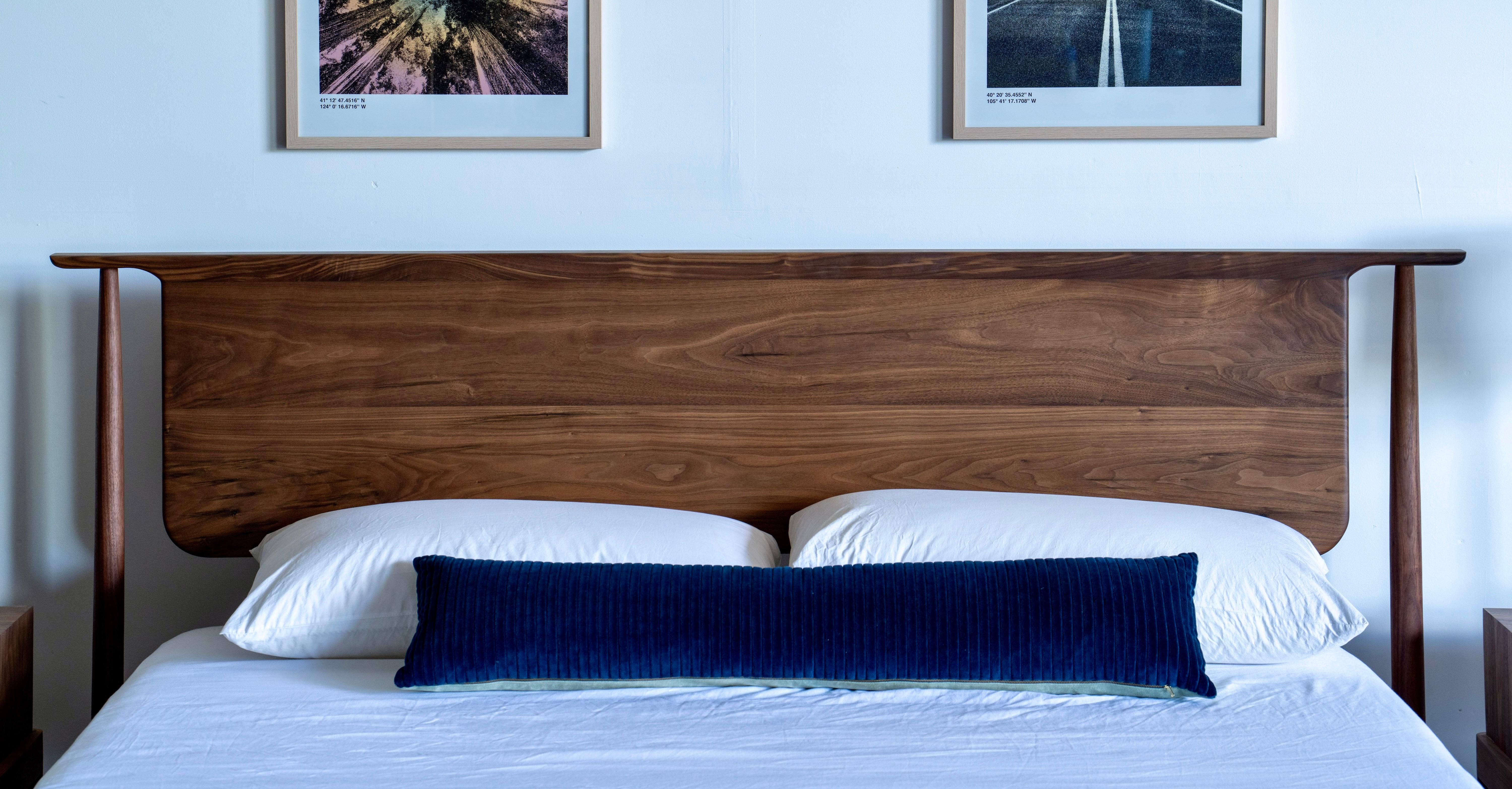 Mid century Modern Solid Wood Platform Bed For Sale 2