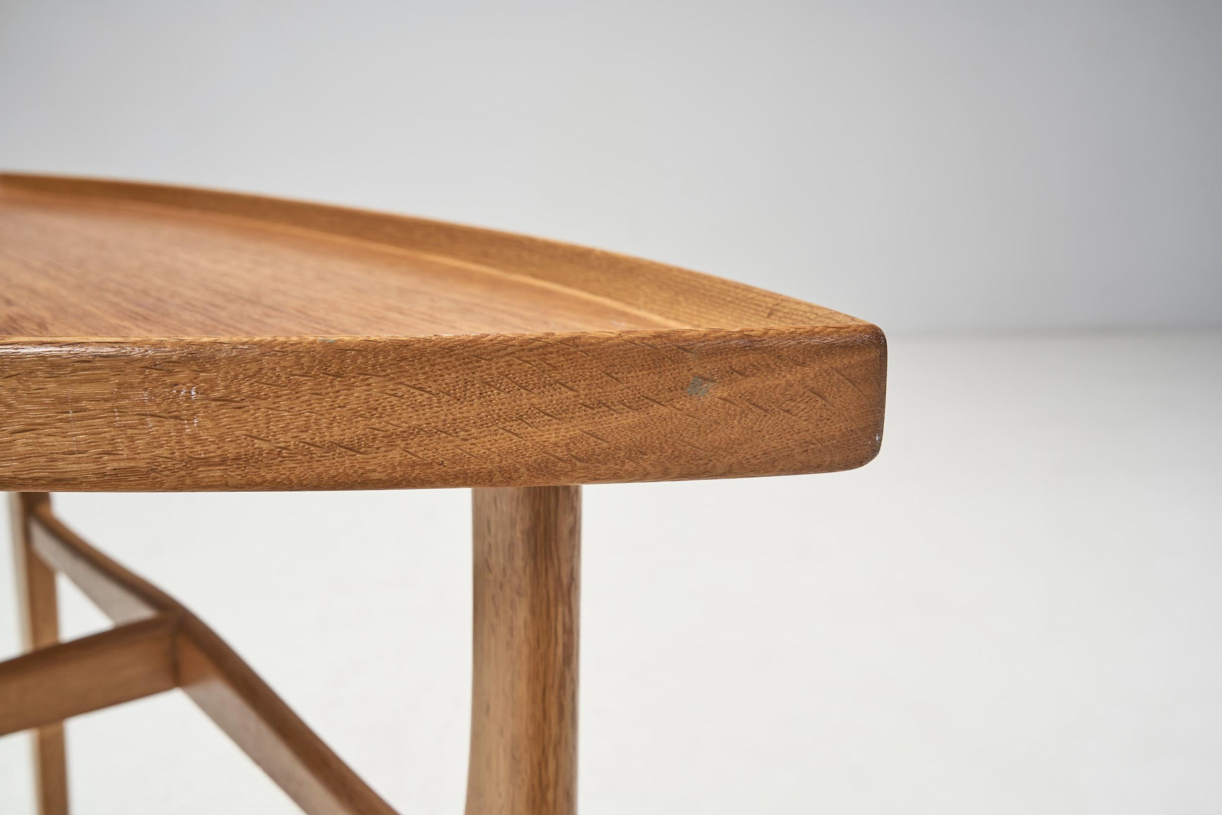 Mid-Century Modern Solid Wood Side Table, Sweden 1950s For Sale 4