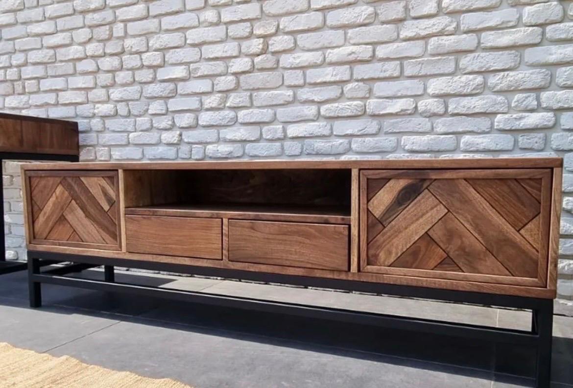 Mid-Century Modern Solid Wood TV Unit with Drawer and Cabinet, Made to Order In New Condition For Sale In Manavgat, Antalya
