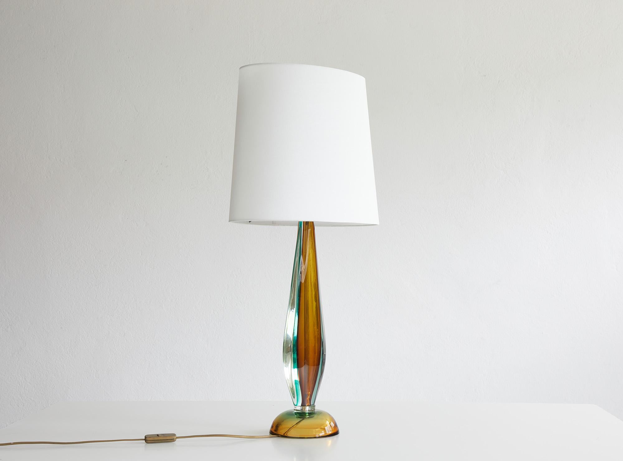 Italian Mid-Century Modern Sommerso glass table lamp by Flavio Poli, Italy 1960 For Sale