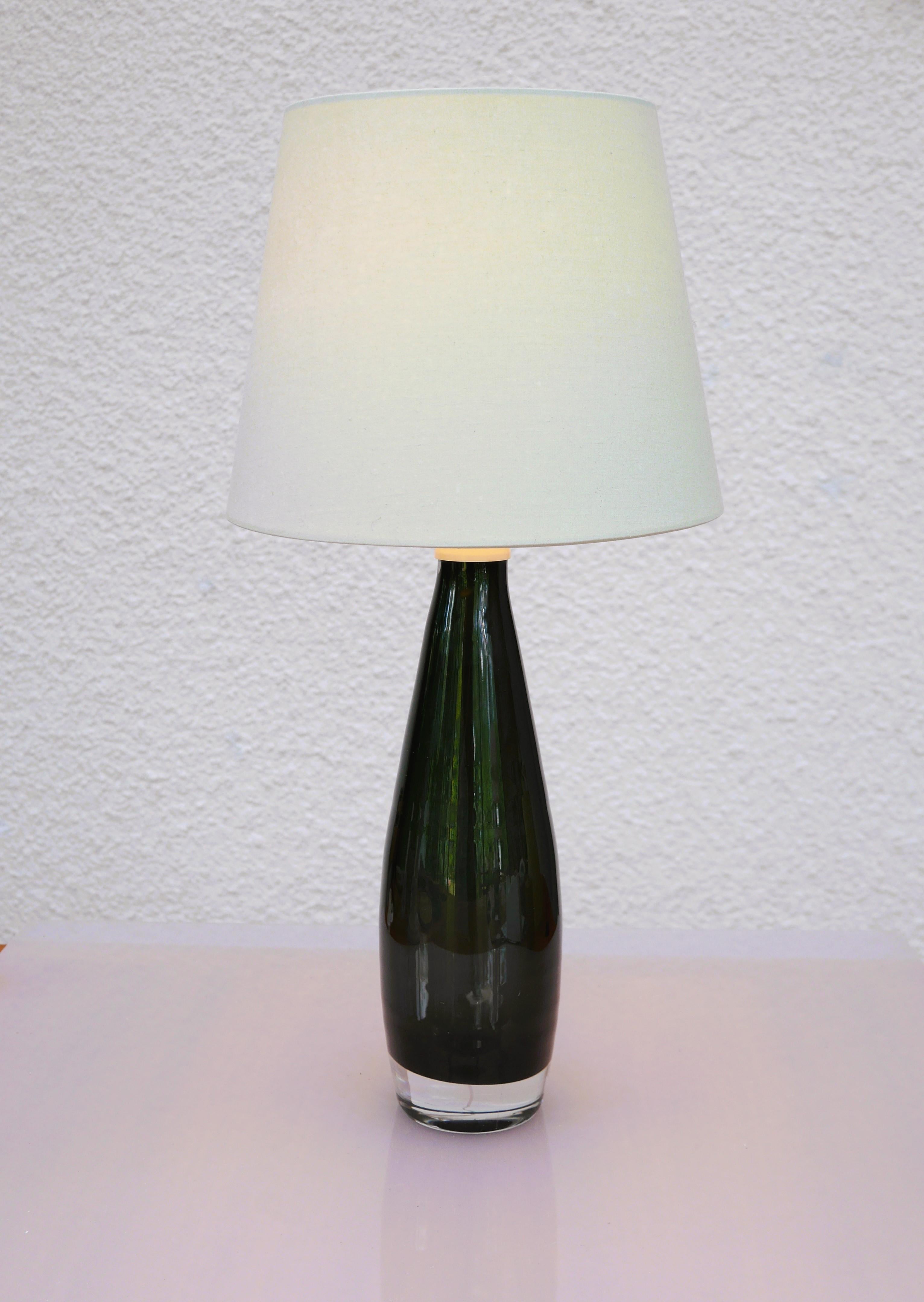 Mid-century Modern sommerso lamp base made and signed by Ove Sandberg Kosta For Sale 1