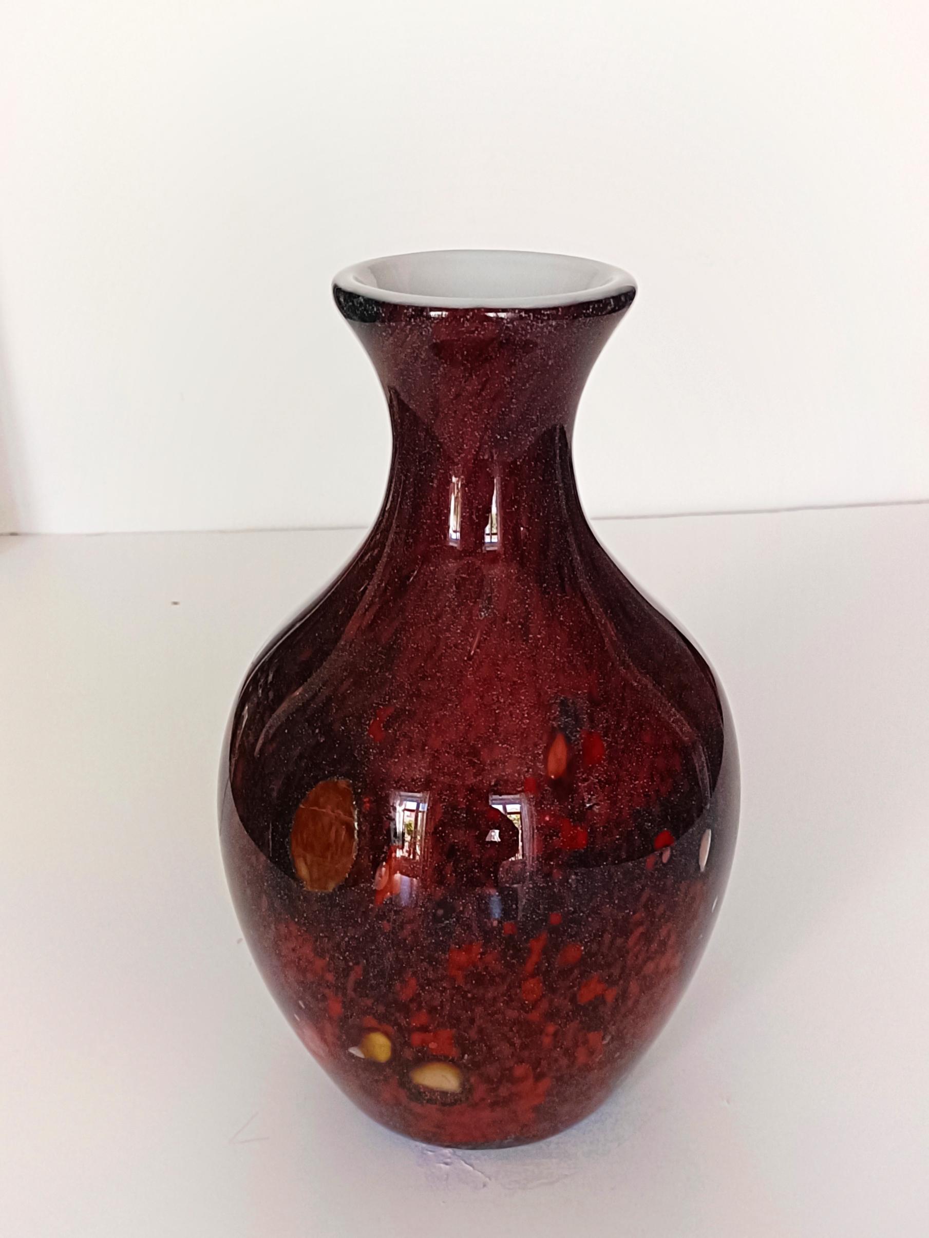 Vintage Mid Century Modern mundgeblasenes Murano Glass Sommerso Vase, Italien, 1950er Jahre (Handgefertigt) im Angebot
