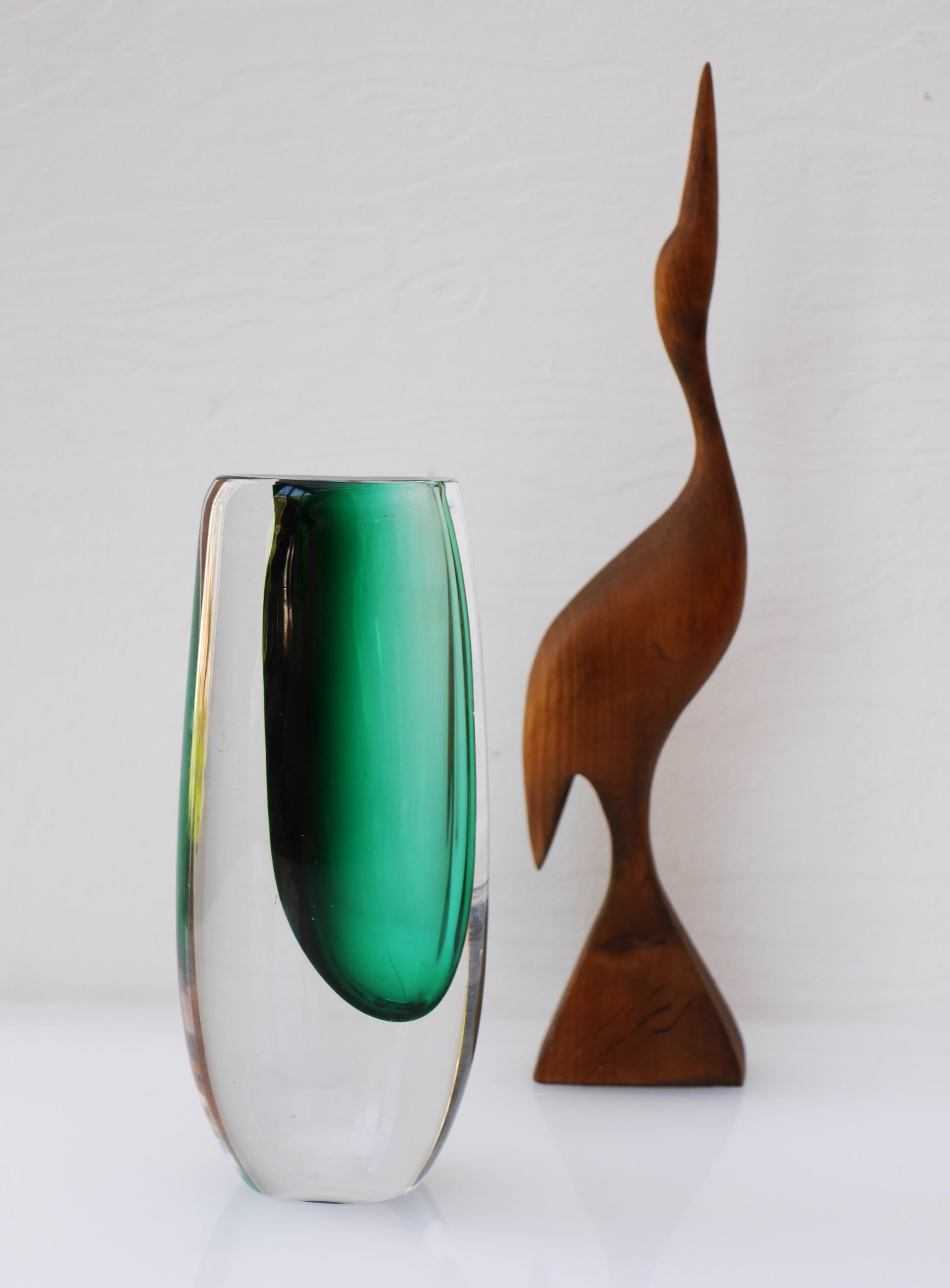 Mid-century modern sommerso vase made by Vicke Lindstrand Kosta, Sweden In Good Condition In Skarpnäck, SE