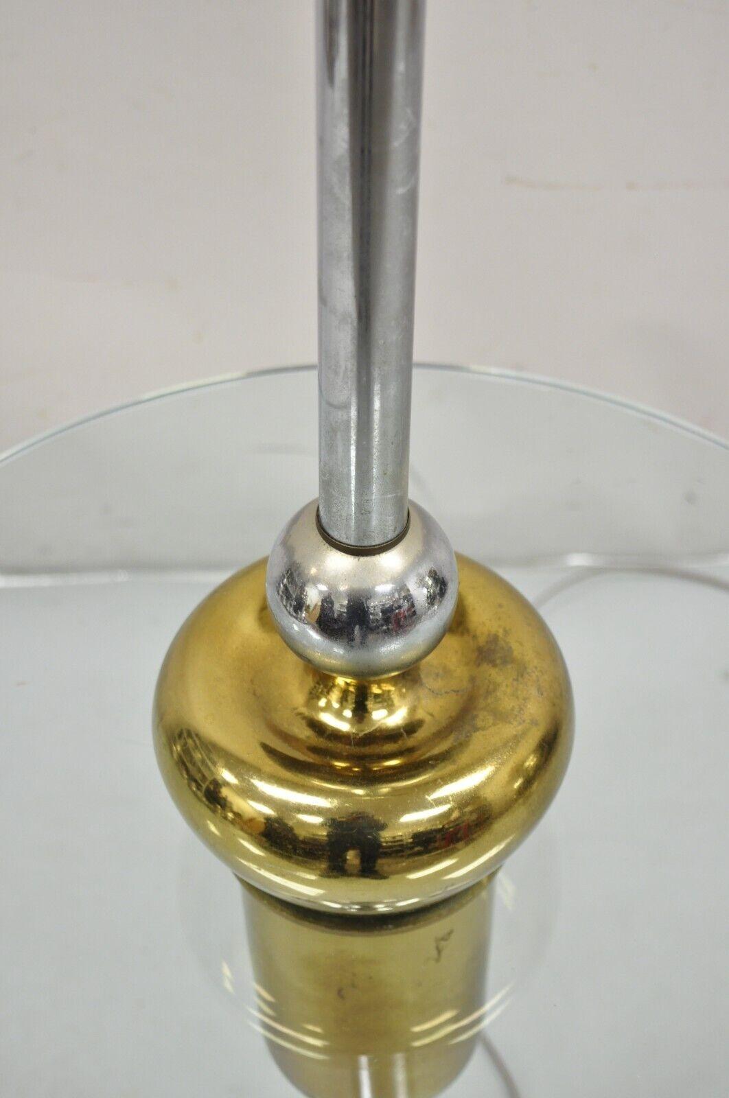 Métal Lampadaire de table d'appoint en laiton chromé et verre, Mid Century Modern Space Age Atomic Era en vente