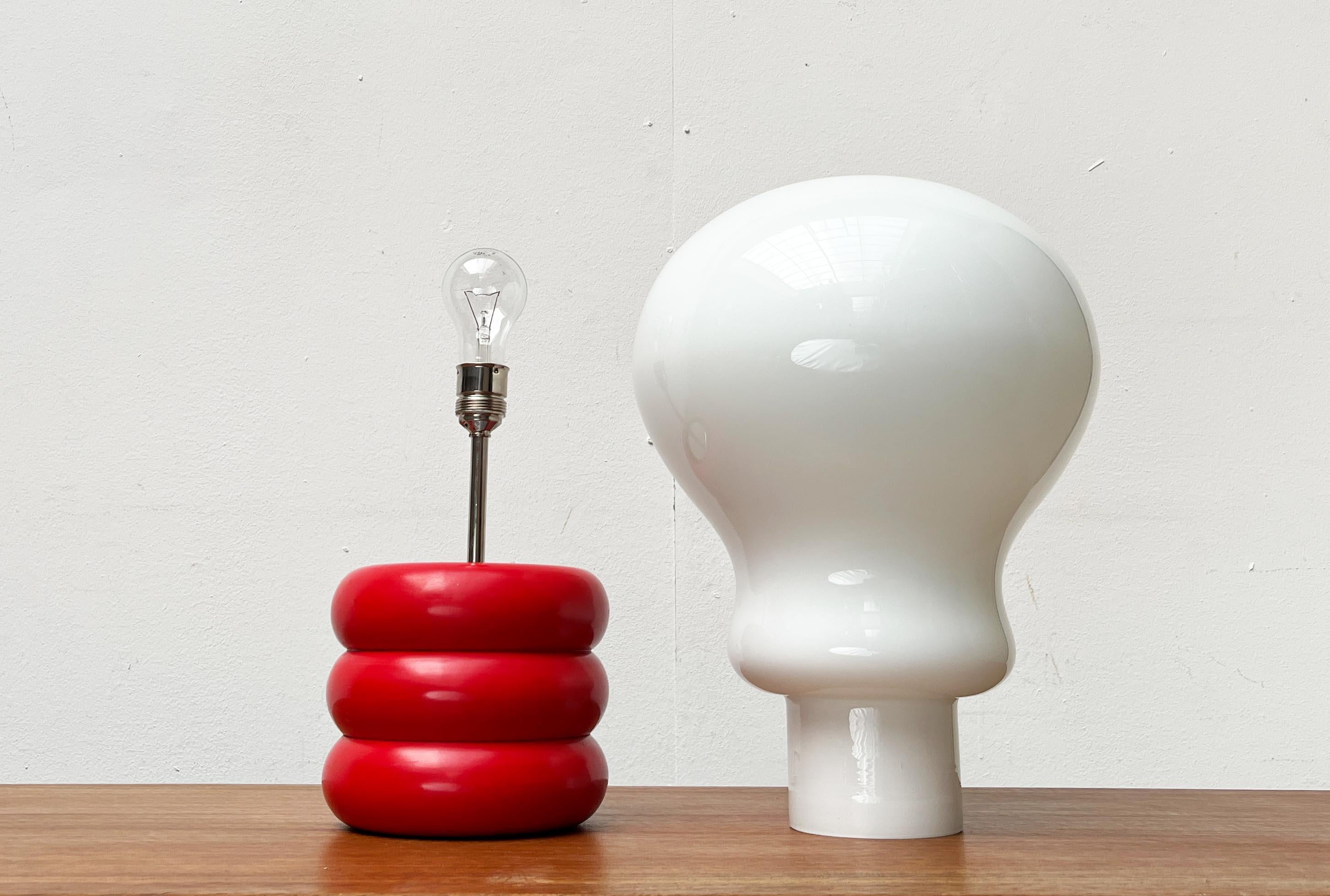 Mid-Century Modern Space Age Giant Bulb Table Lamp by Ingo Maurer for M Design For Sale 10