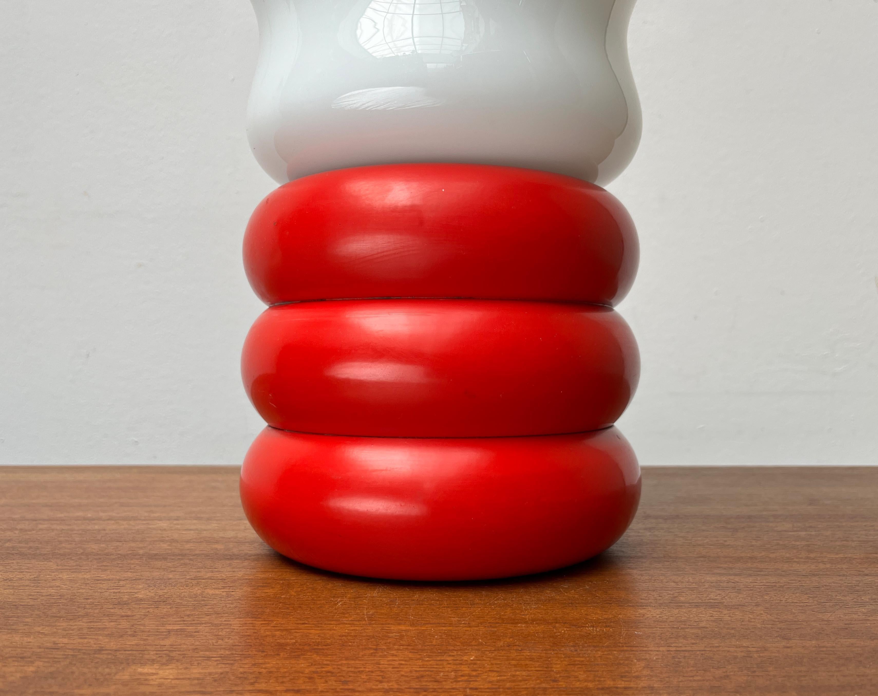 Mid-Century Modern Space Age Giant Bulb Table Lamp by Ingo Maurer for M Design In Good Condition For Sale In Hamburg, DE