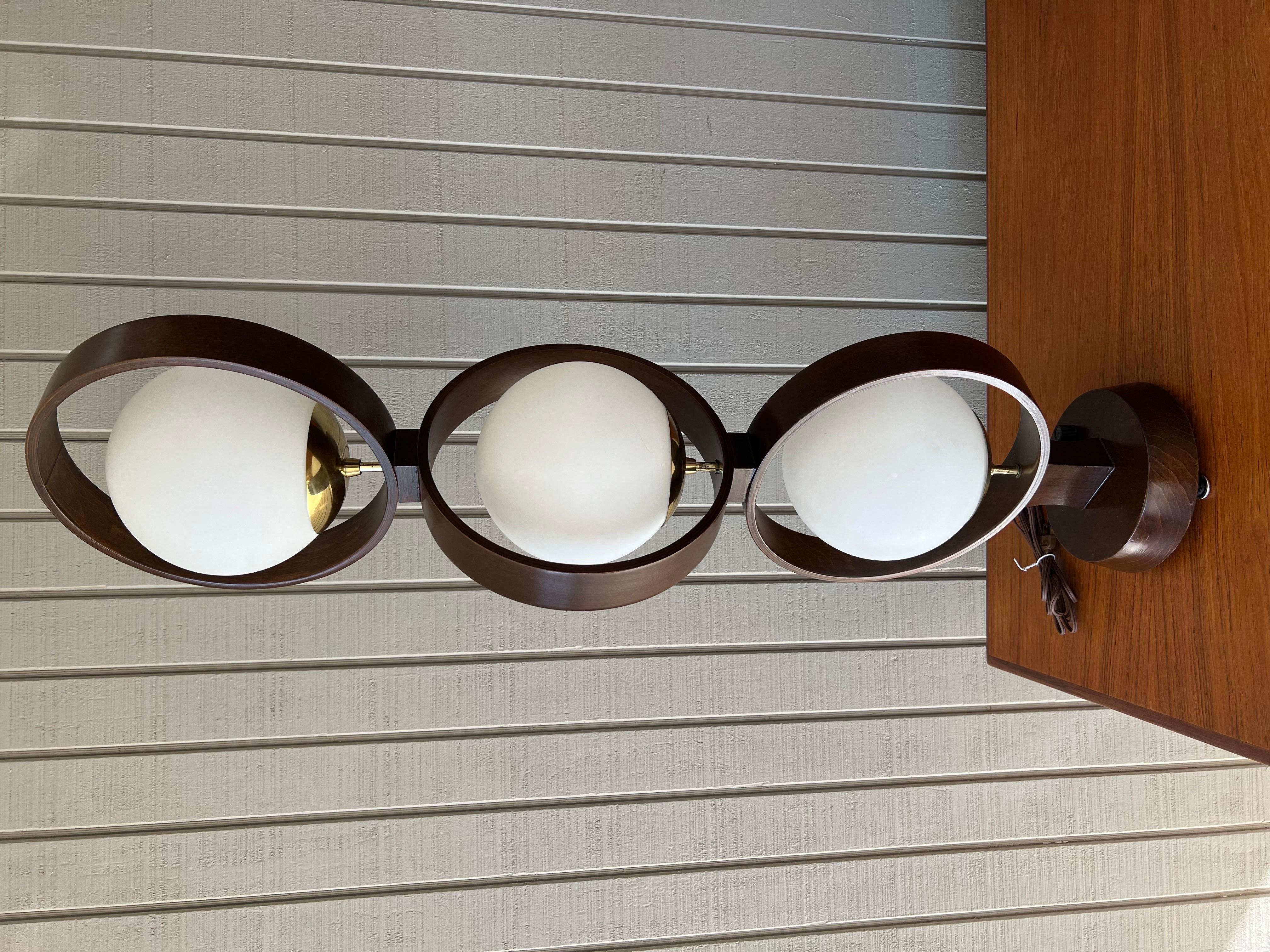 Mid century modern space age Modeline three globe lamp For Sale 7