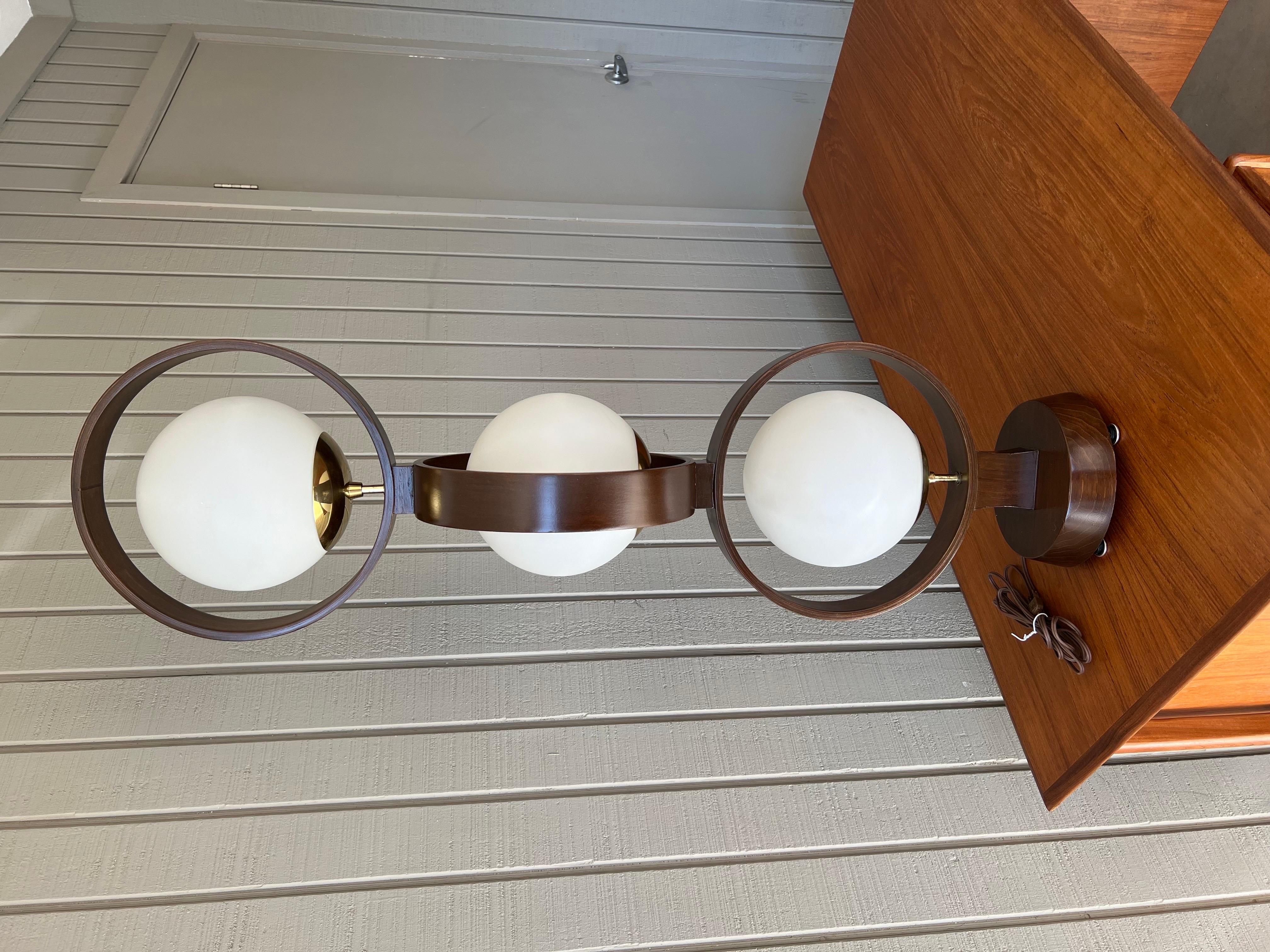 Mid century modern space age Modeline three globe lamp For Sale 8