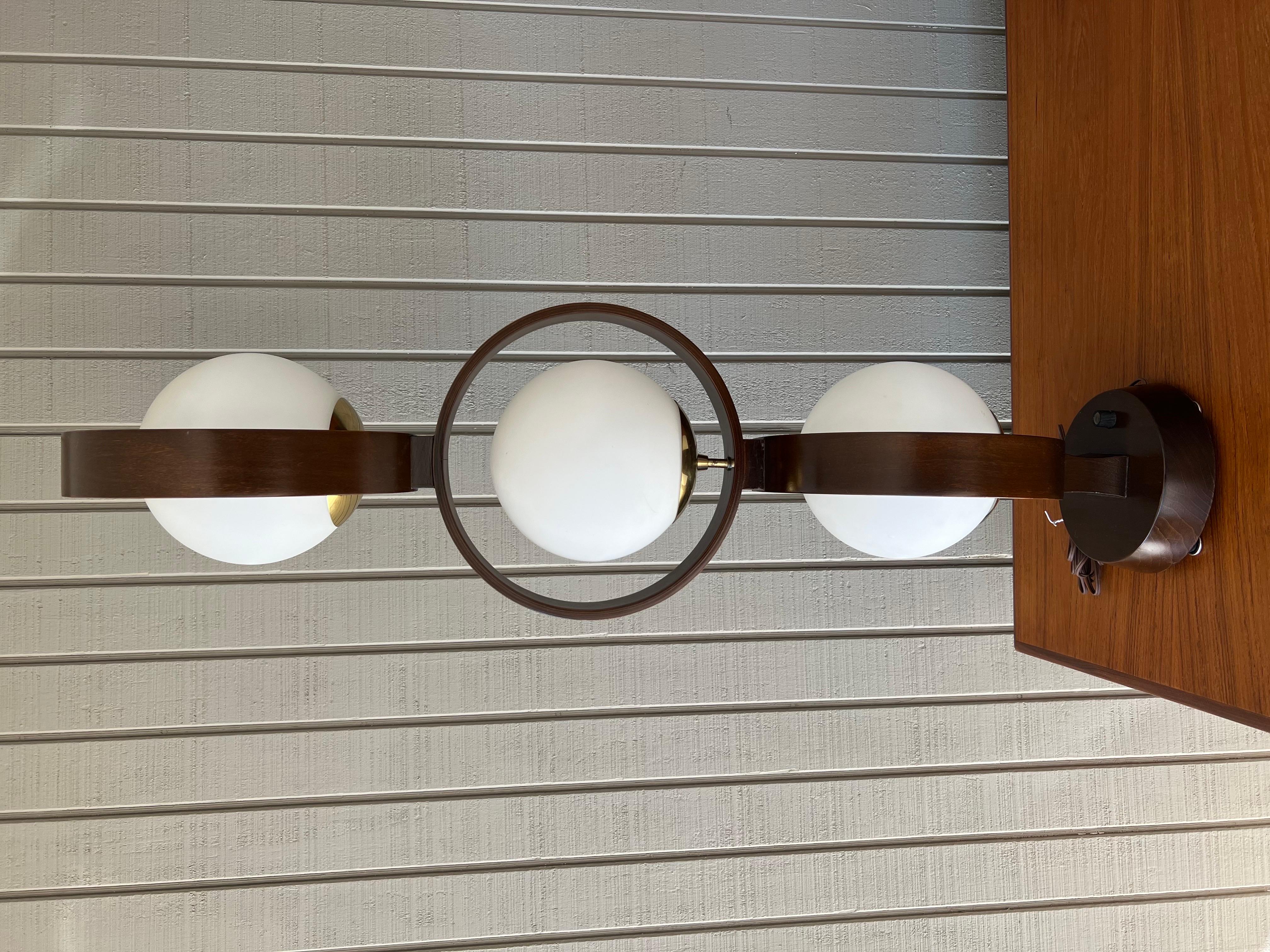 Mid century modern space age Modeline three globe lamp For Sale 10