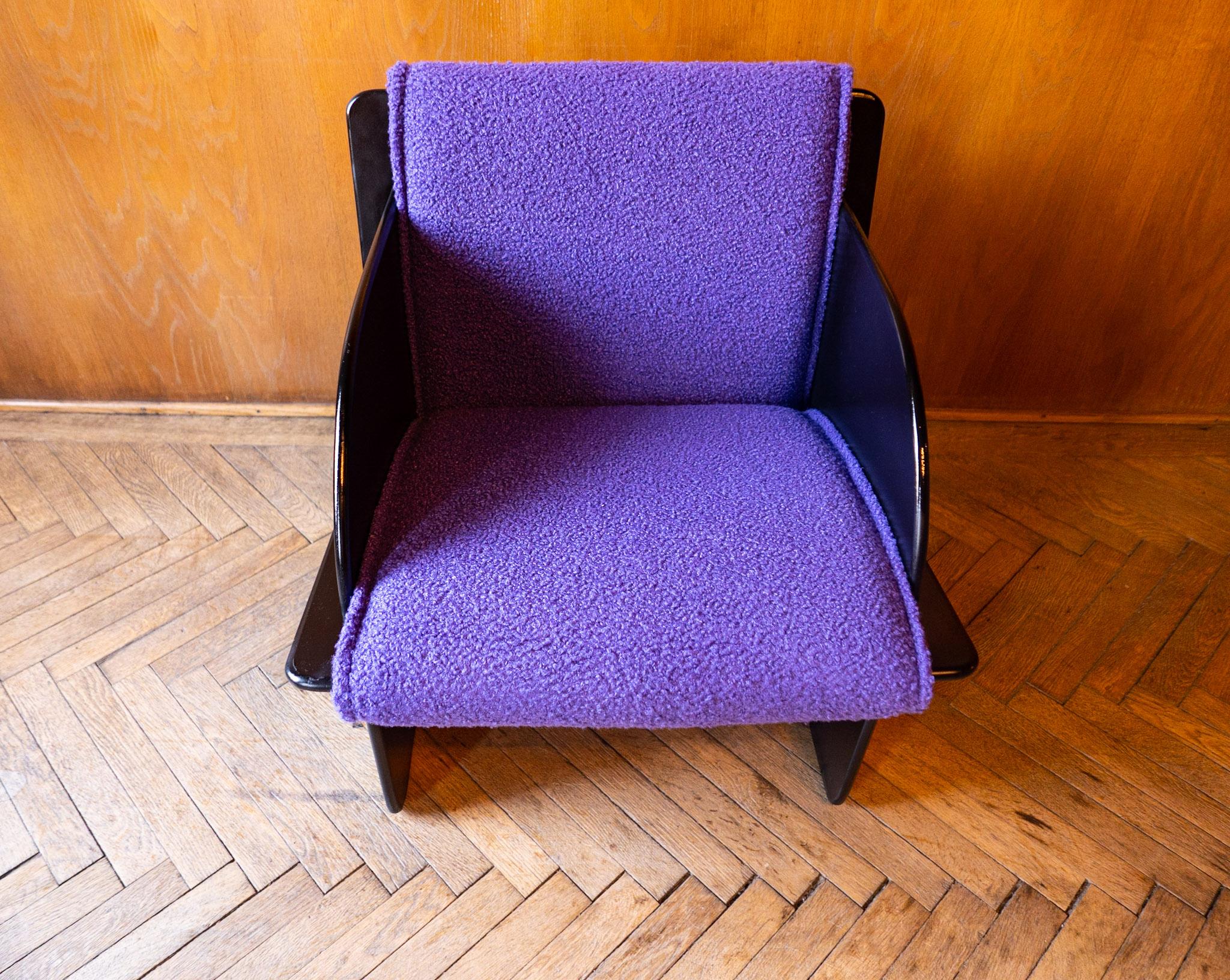 Mid-Century Modern Space Age Purple Bouclé Chairs, Italy 1970s 8