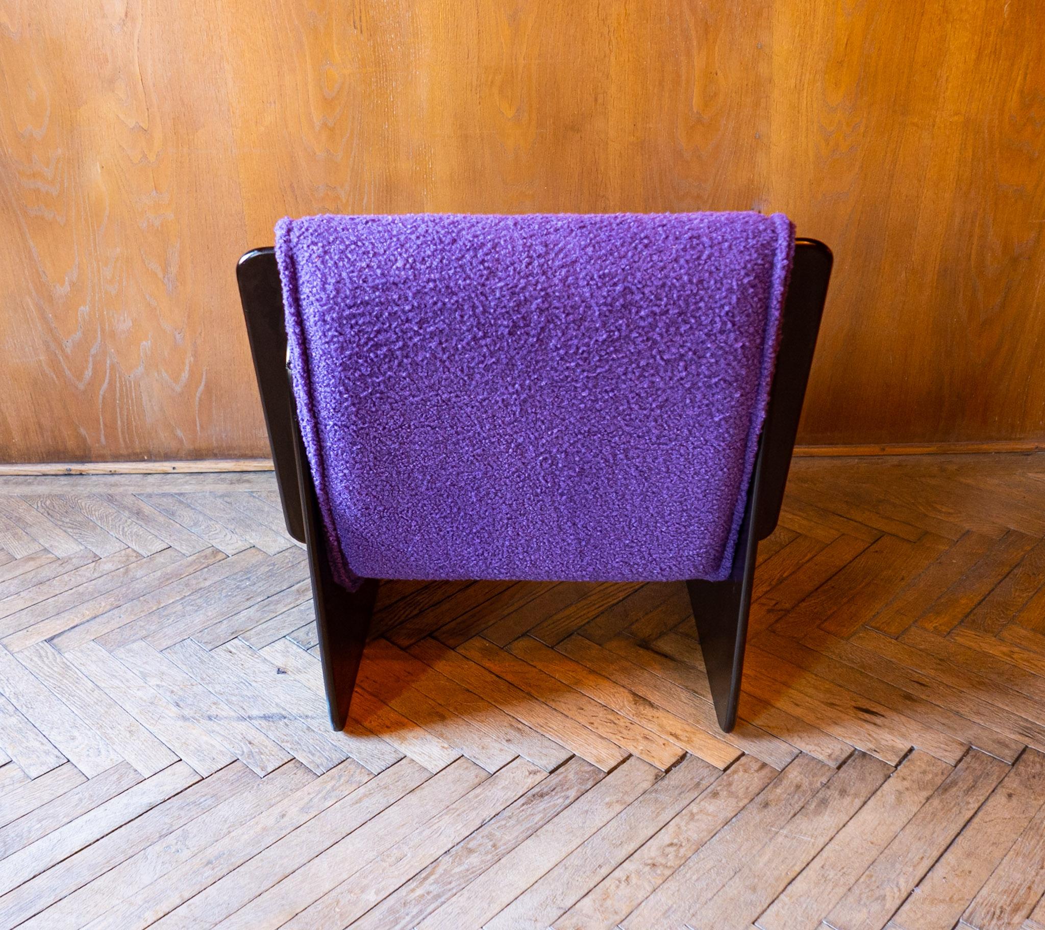 Mid-Century Modern Space Age Purple Bouclé Chairs, Italy 1970s 1