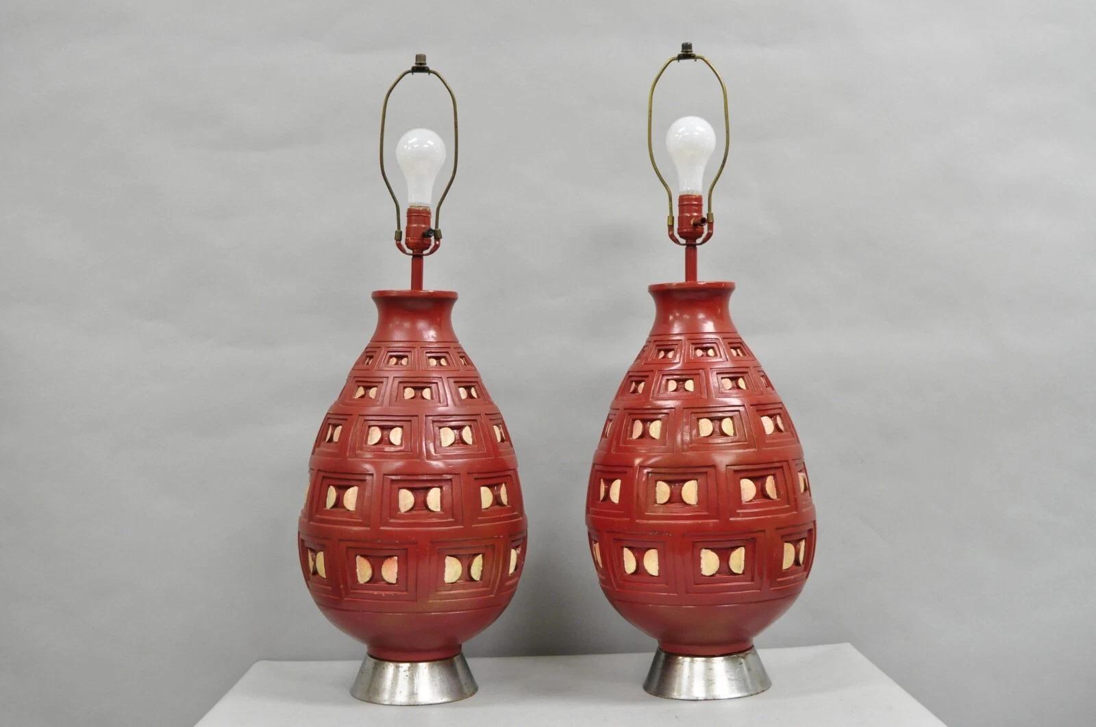Mid Century Modern Space Age Rote Keramik Bienenstock große Tischlampen - ein Paar im Angebot 6