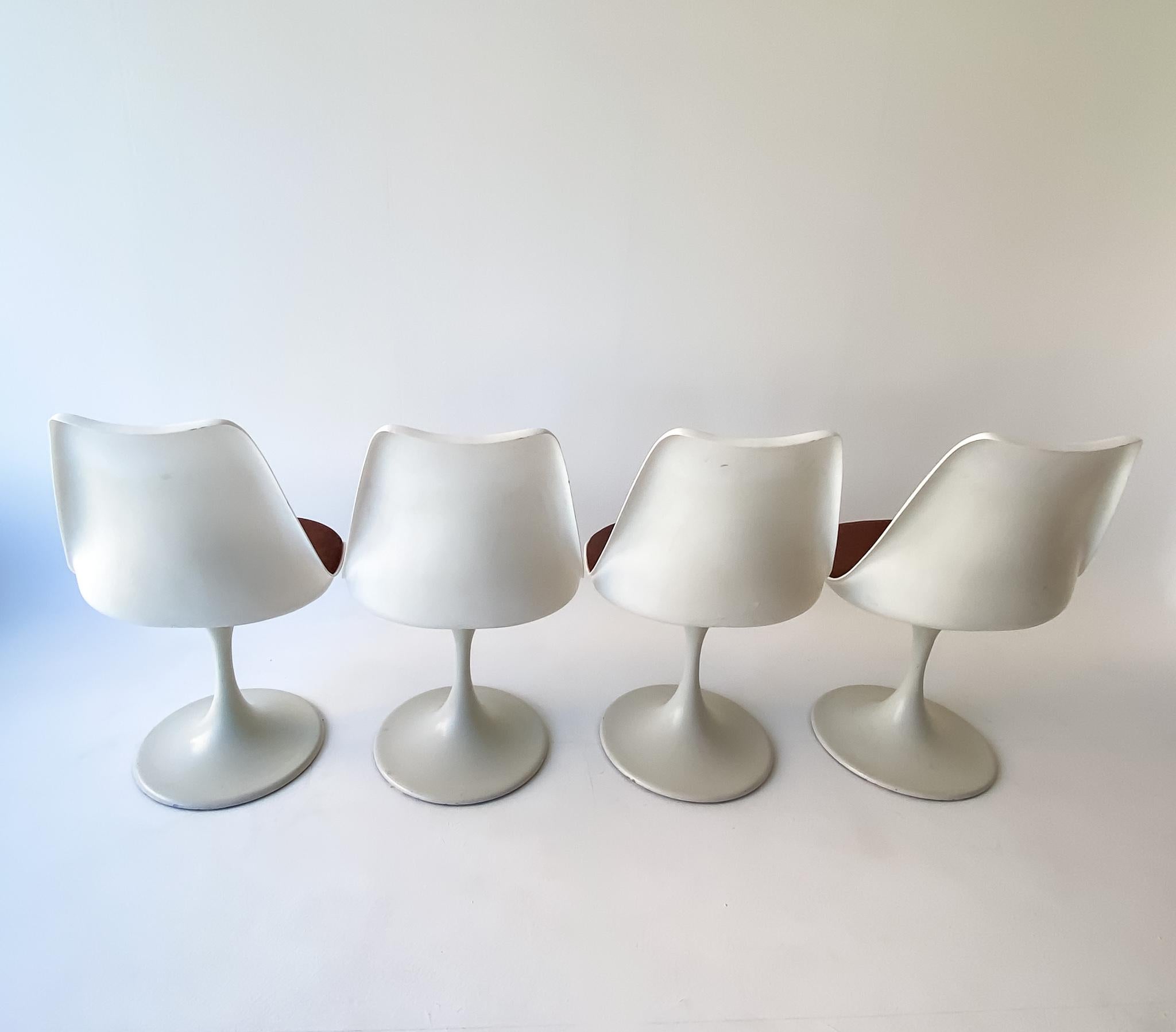 Mid-Century Modern Space Age Set of Tulip Table and Four Tulip Chairs, 1970s 2