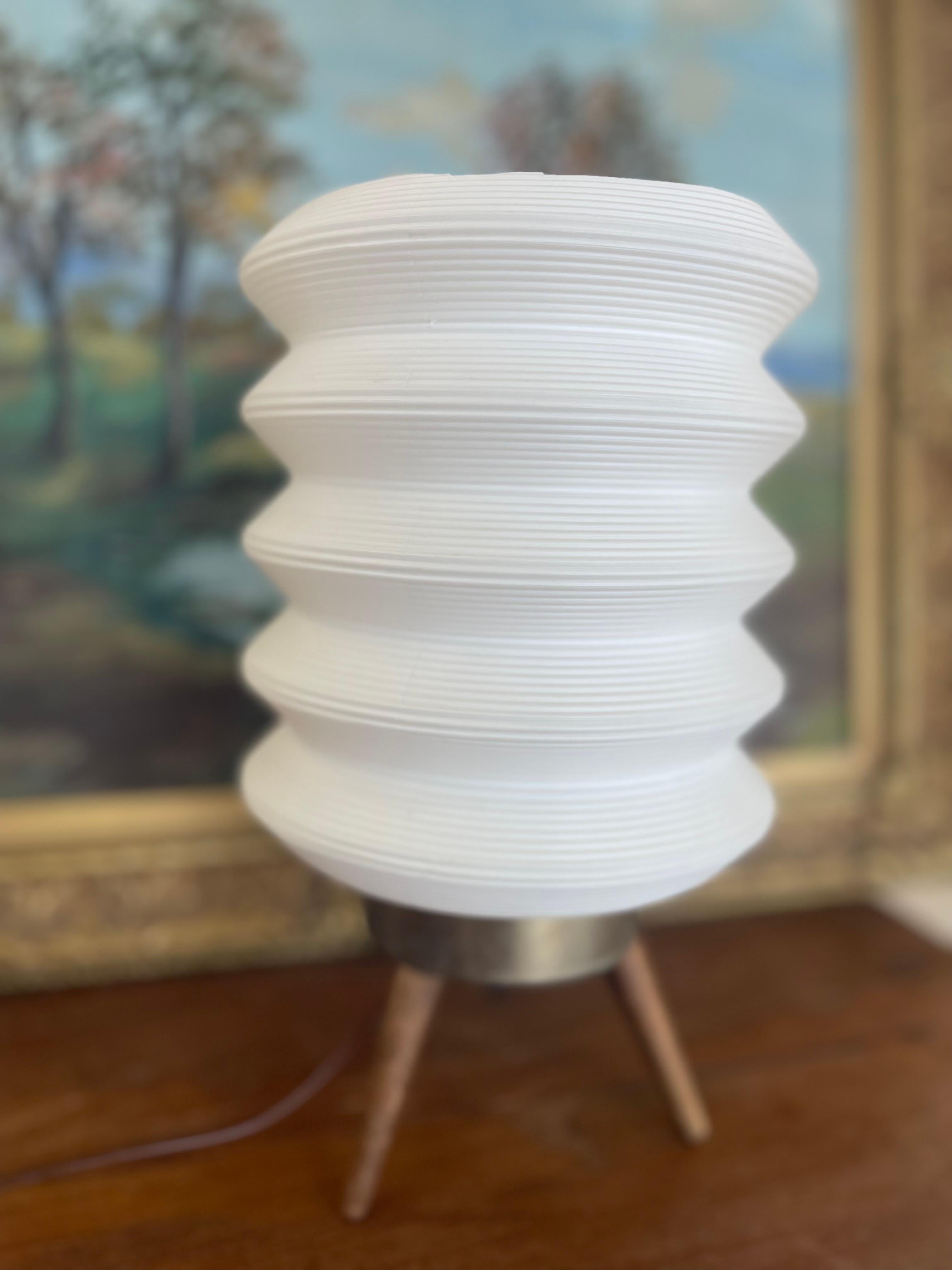Mid-20th Century Mid-Century Modern Space-Age White Ribbed Lantern Table Lamp on Wood Tripod Base For Sale