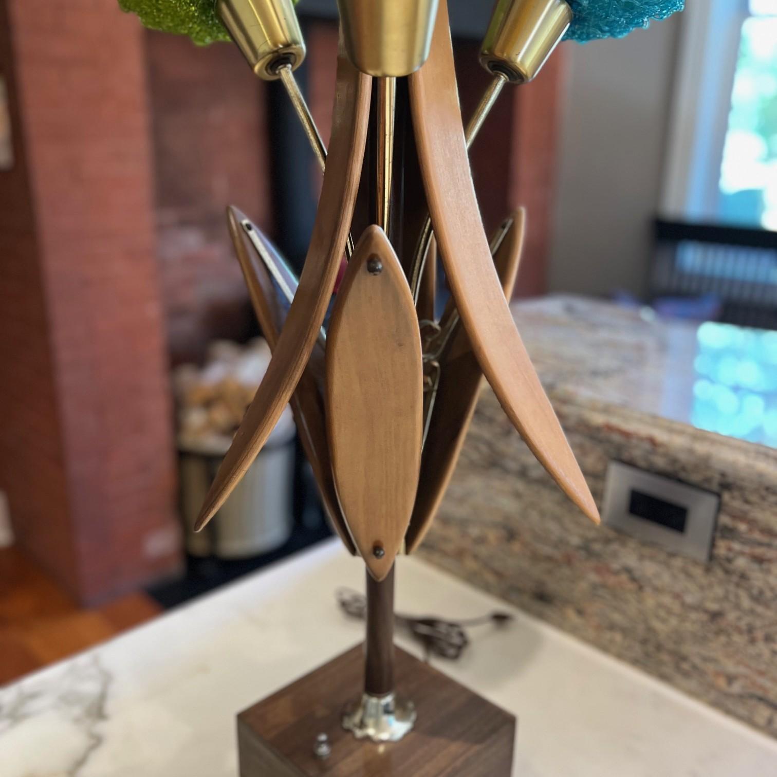 Brass Mid-Century Modern “Spaghetti Lamp” Table Lamp with Spun Acrylic Shades, America For Sale