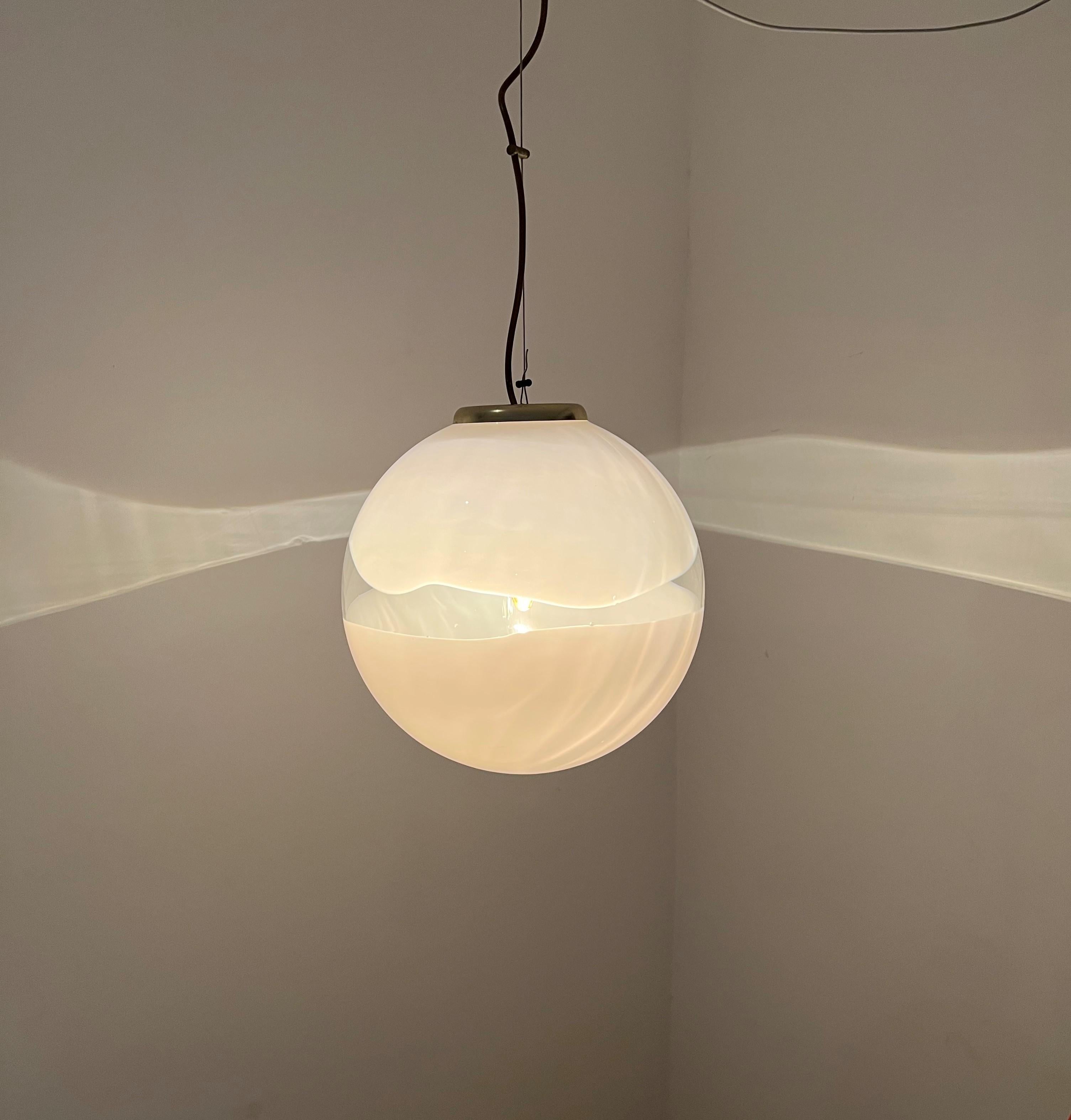 Blown Glass Mid-Century Modern Sphere Chandelier in Murano Glass attr to Leucos, italy 1970s For Sale