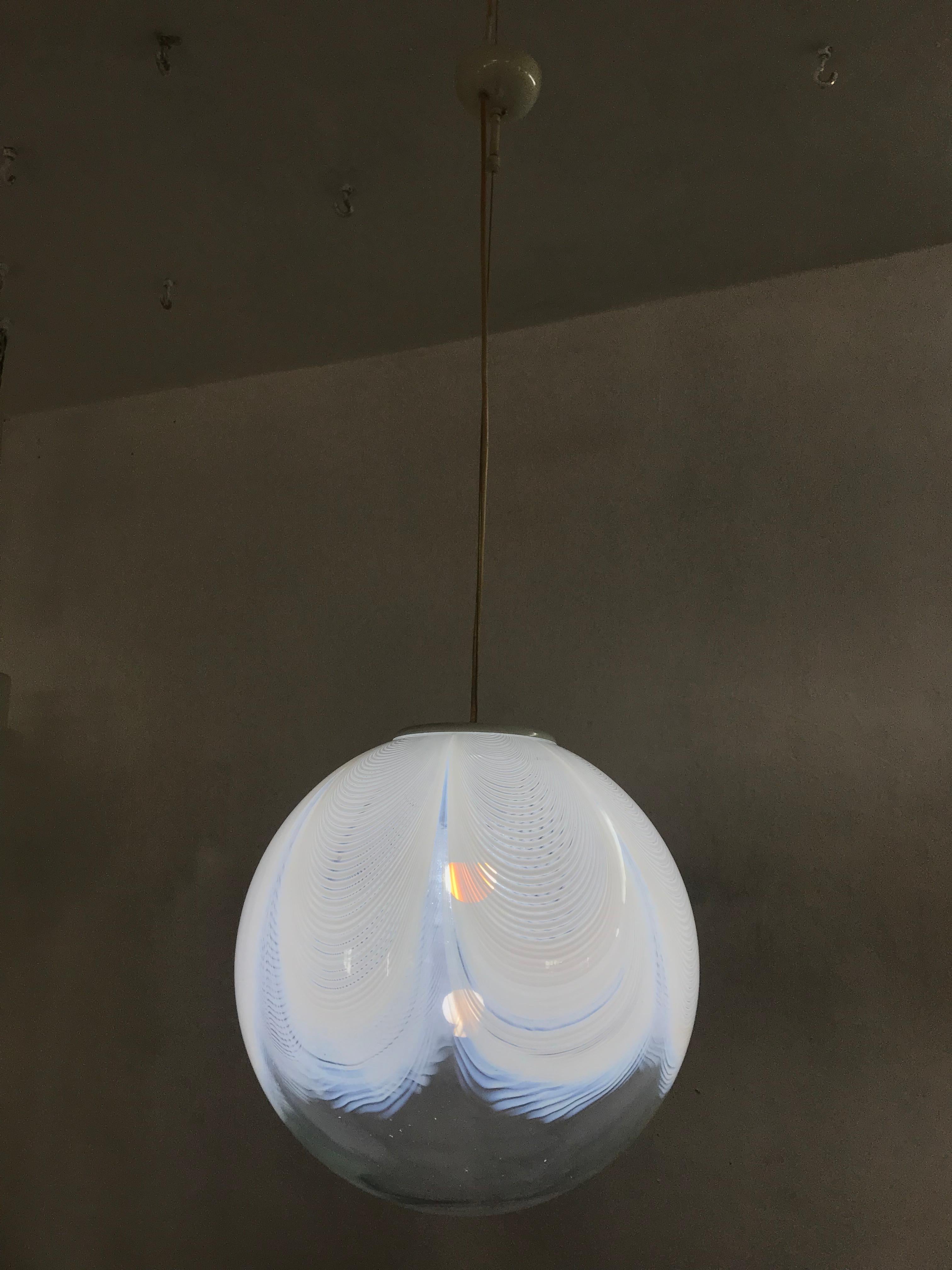 Blown Glass Mid-Century Modern Sphere Chandelier in Murano Glass, circa 1970 by Veluce