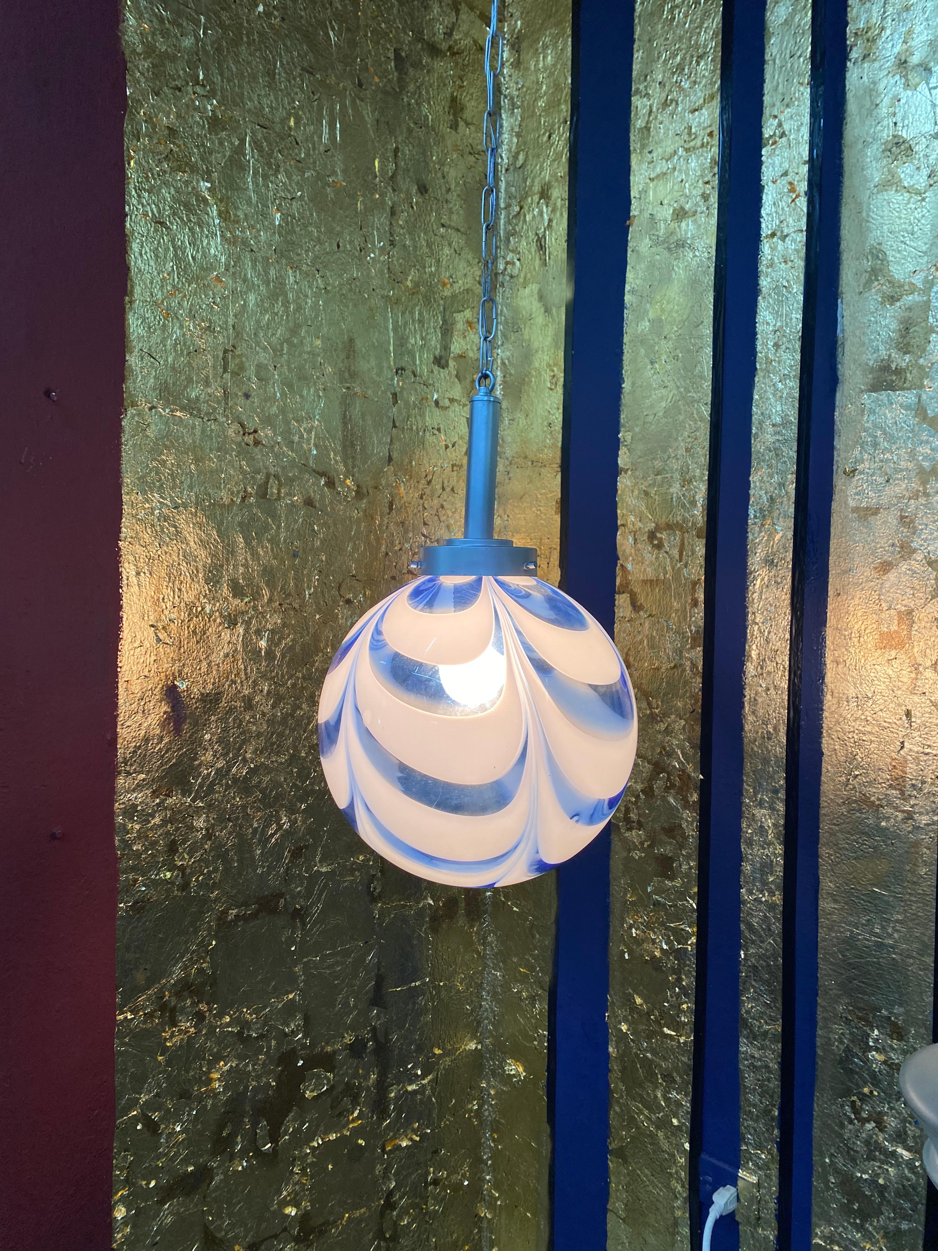 Mid-Century Modern Sphere Chandelier in Murano Swirl Glass , Mazzega, circa 1970 For Sale 8