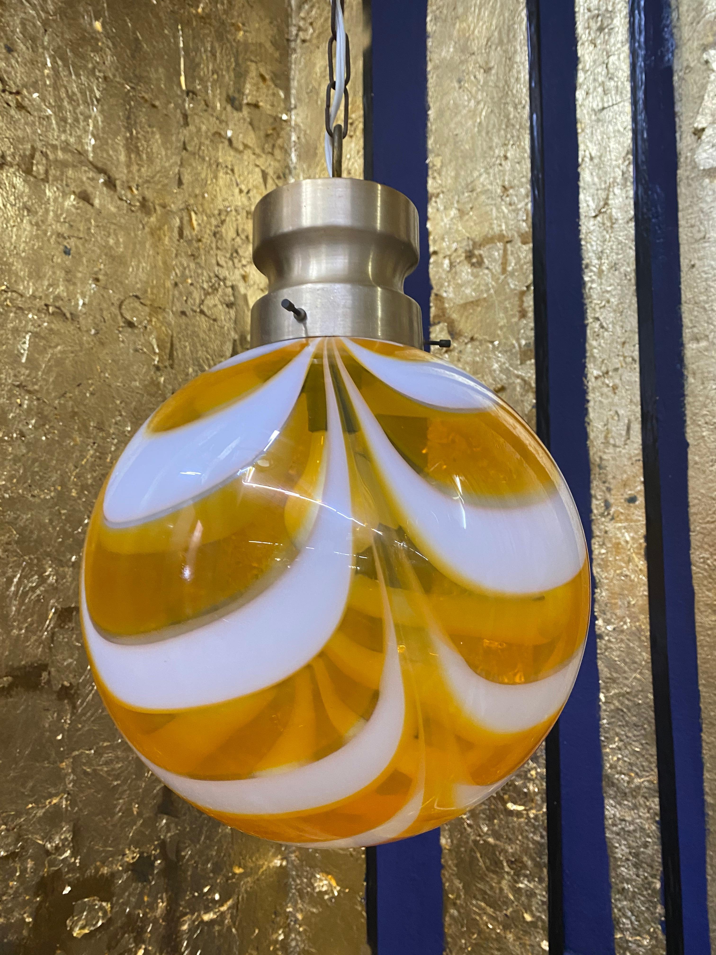 Blown Glass Mid-Century Modern Sphere Chandelier in Murano Swirl Glass by Venini, circa 1970