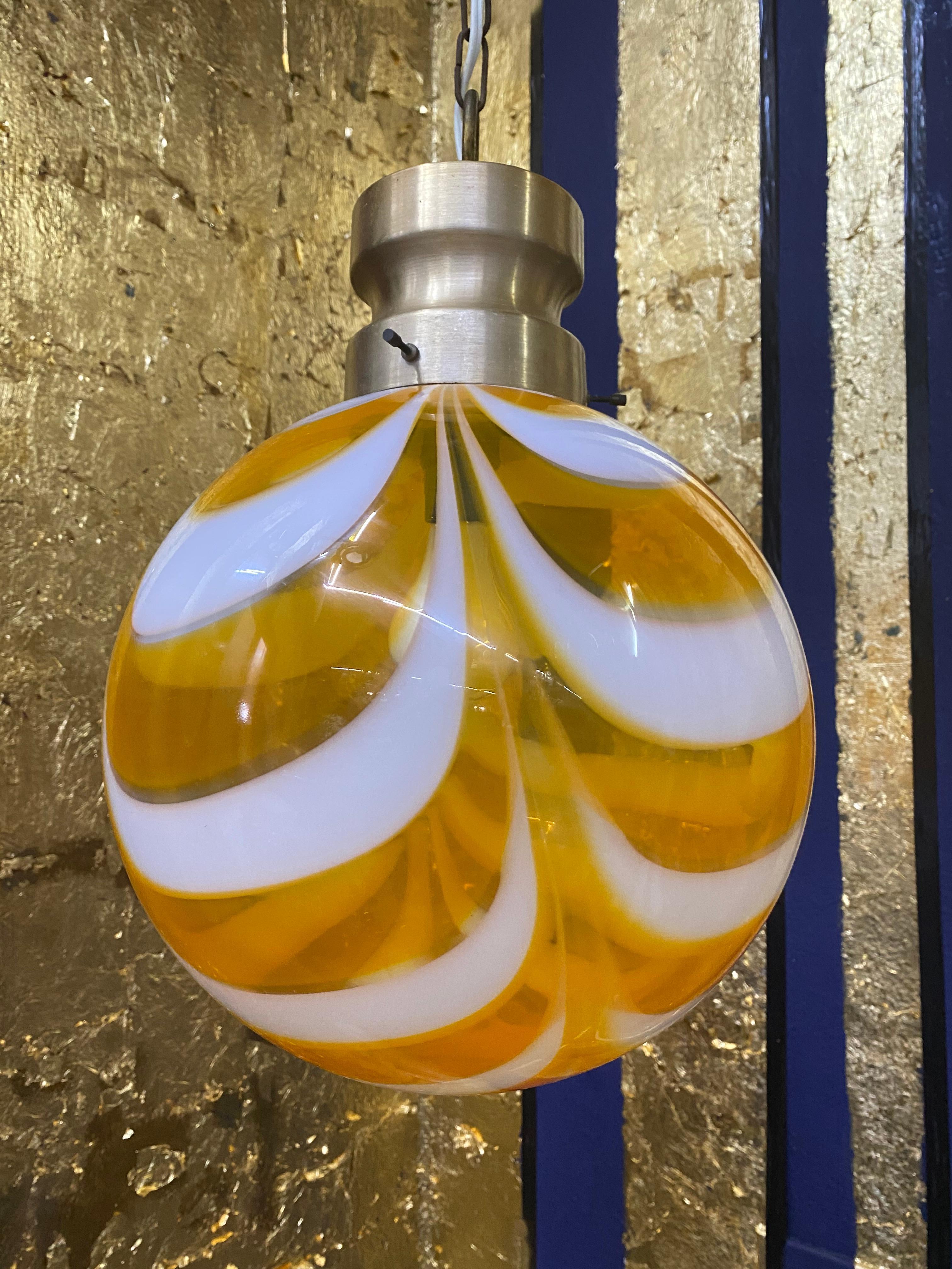 Mid-Century Modern Sphere Chandelier in Murano Swirl Glass by Venini, circa 1970 1