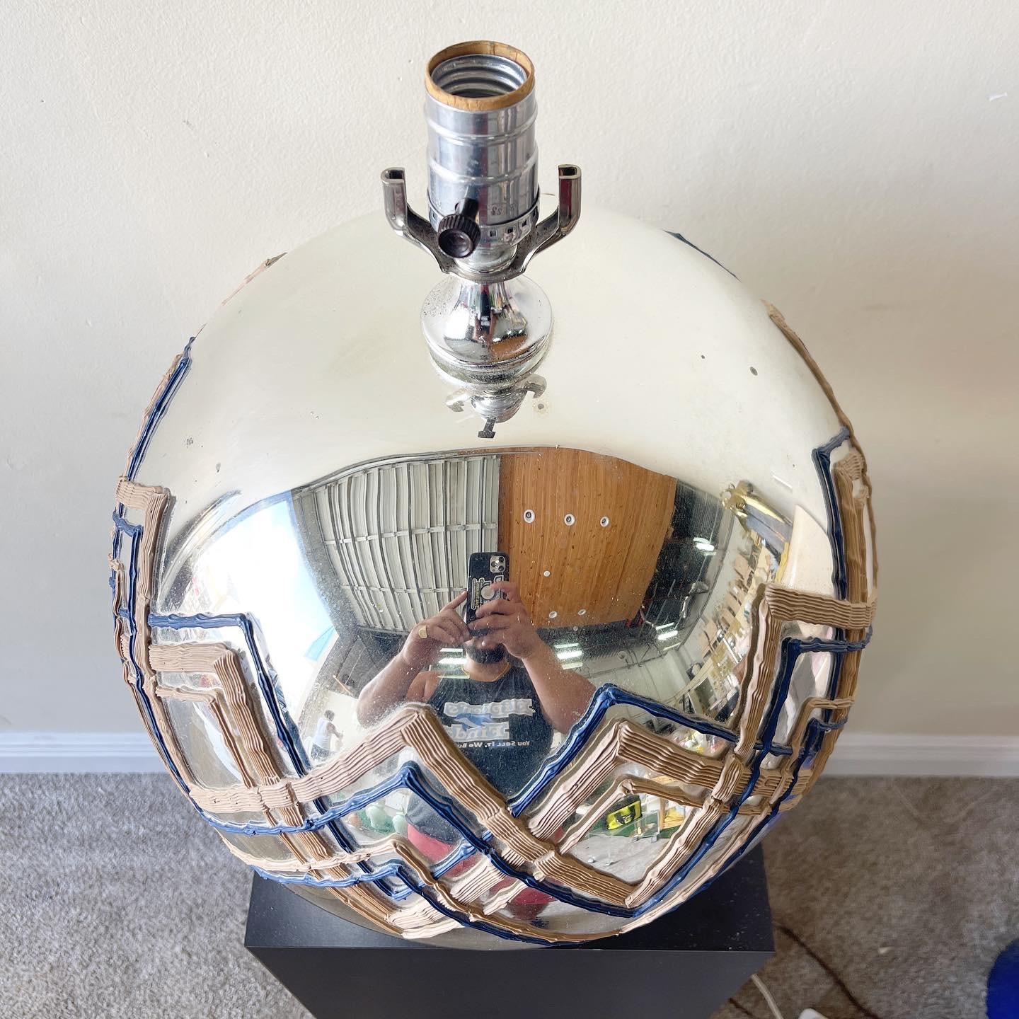 Mid Century Modern Spherical Mirrored Table Lamp In Good Condition For Sale In Delray Beach, FL