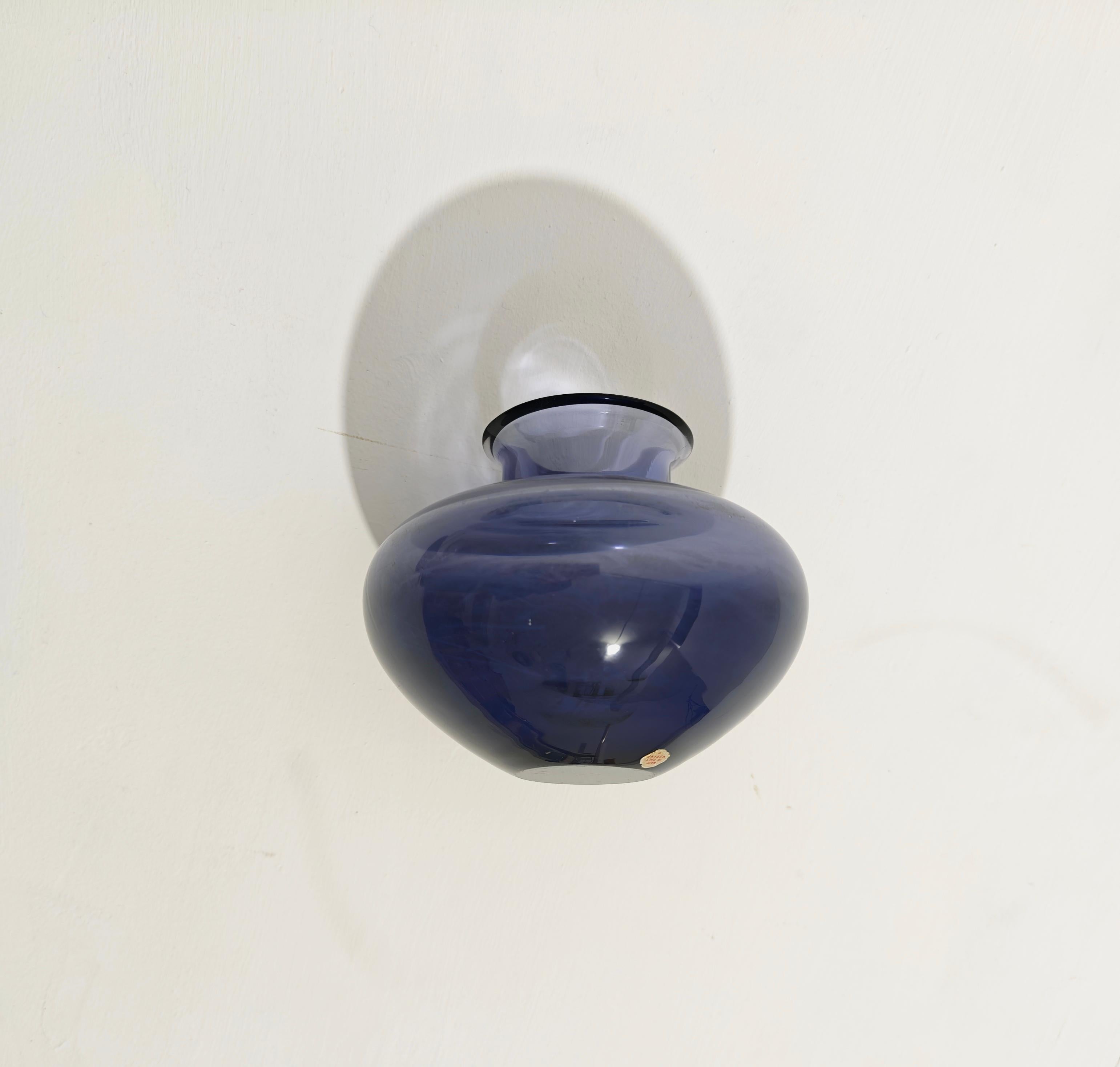 Mid-Century Modern Spherical Murano Vase Italian Production 60s For Sale 6